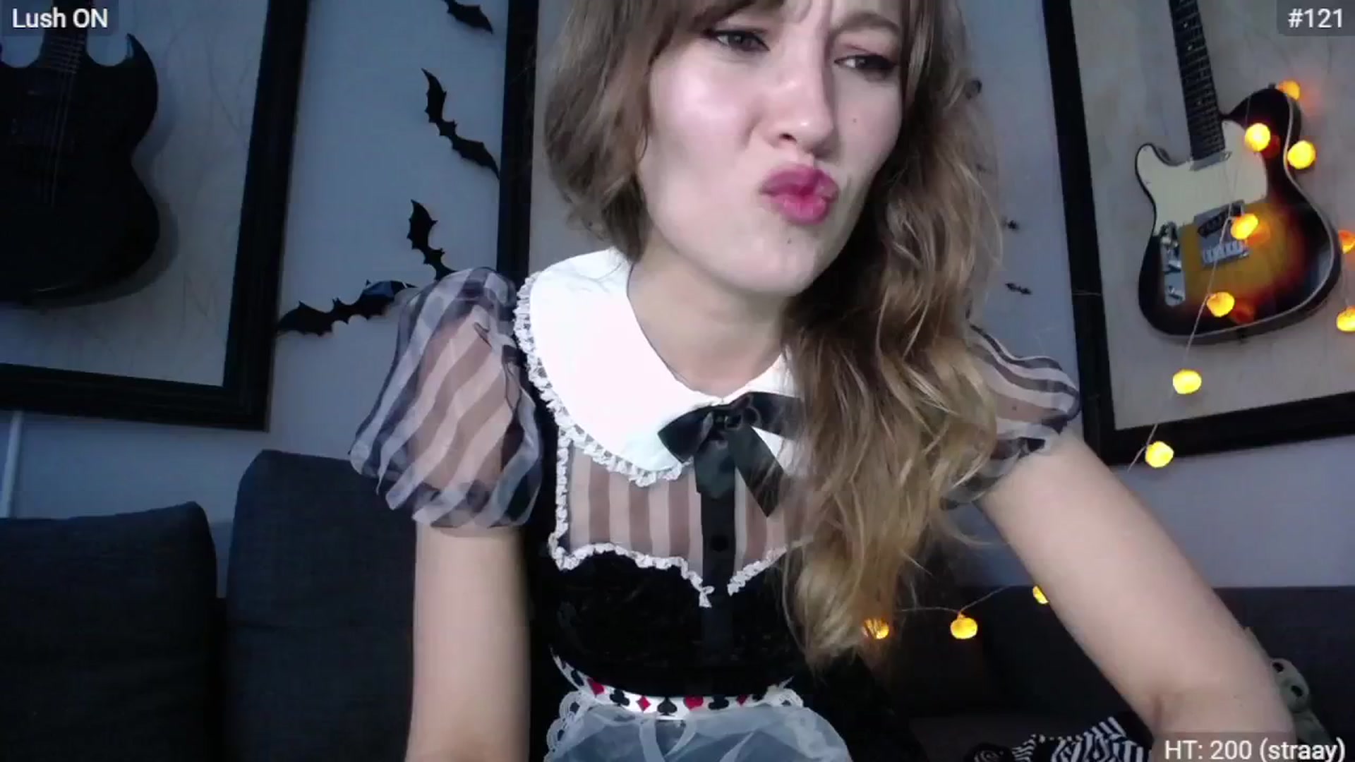 Gallery image thumbnail from Bootysaur's myfreecams stream on, 10/26/2024, 14:04 image 15 of 20