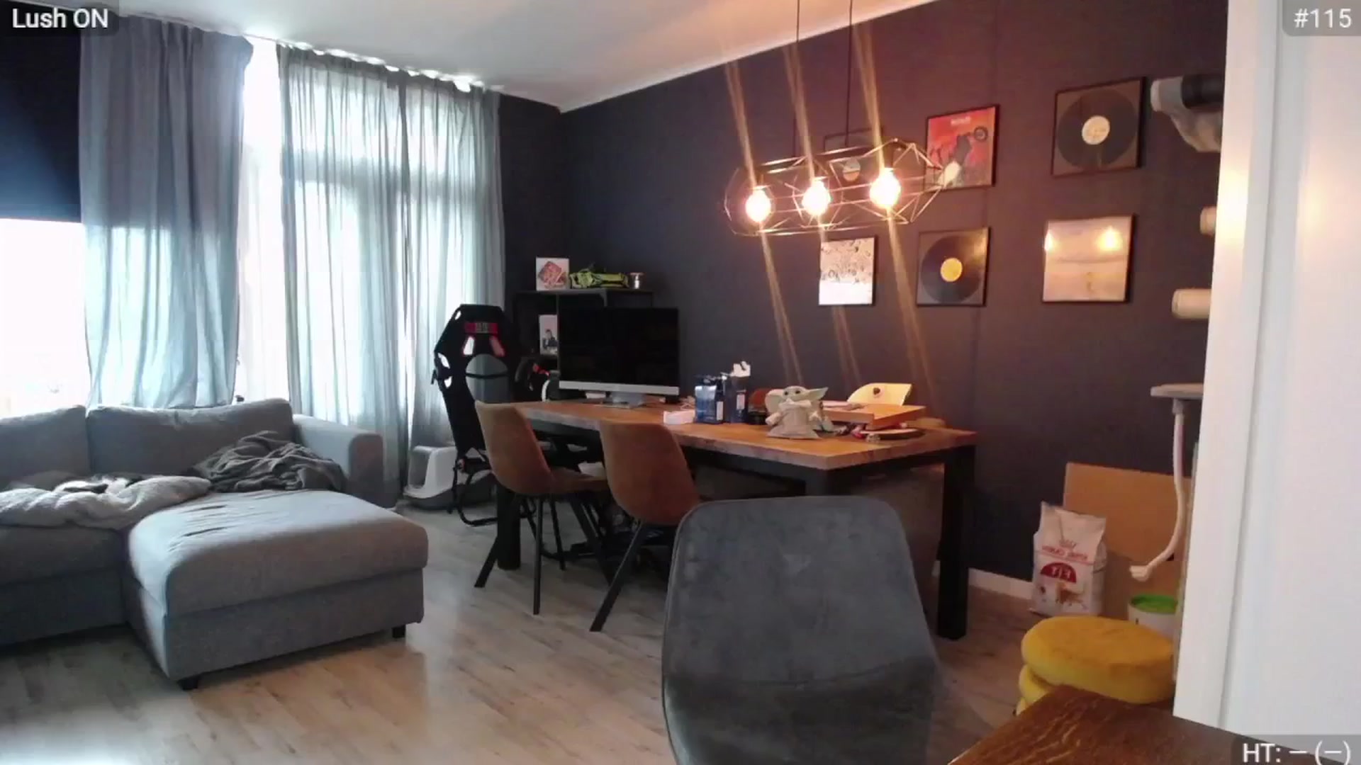 Gallery image thumbnail from Bootysaur's myfreecams stream on, 10/30/2024, 11:07 image 2 of 20