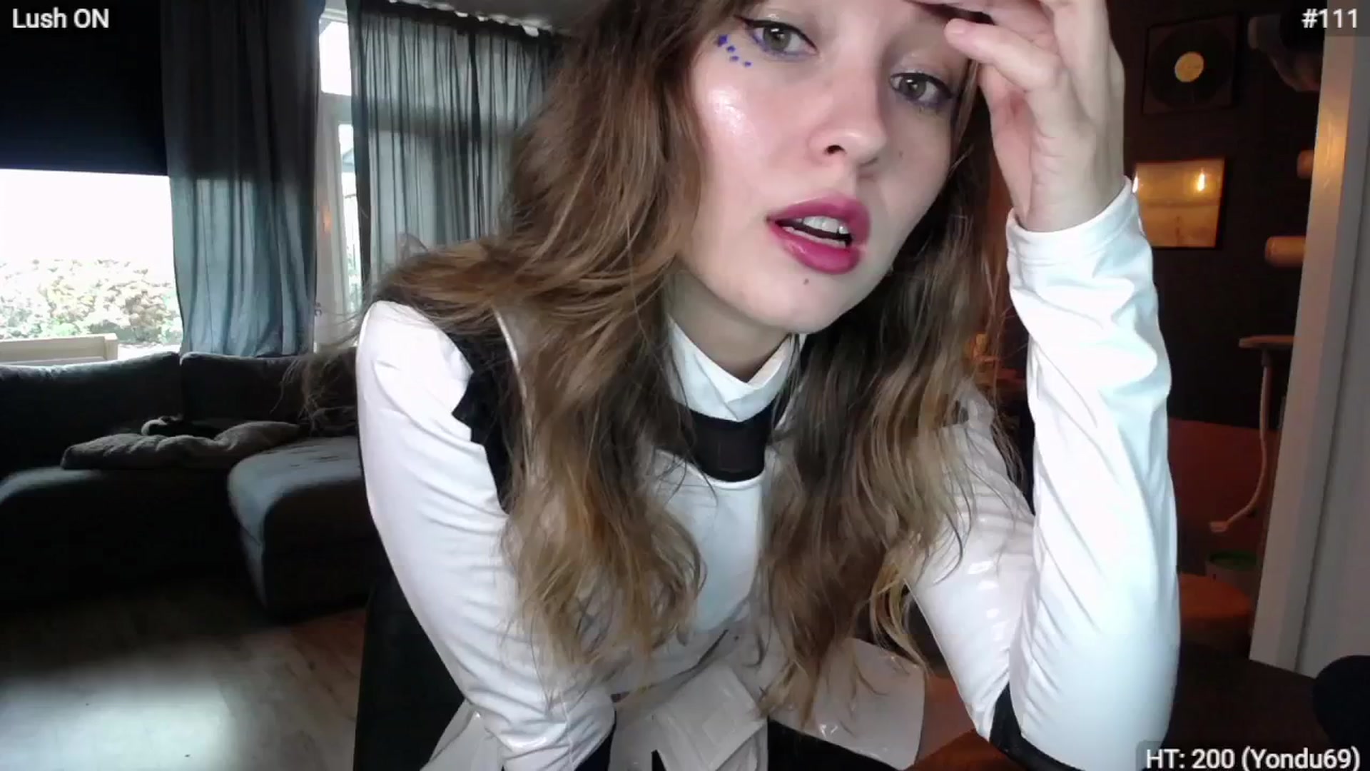Gallery image thumbnail from Bootysaur's myfreecams stream on, 10/30/2024, 13:30 image 19 of 20
