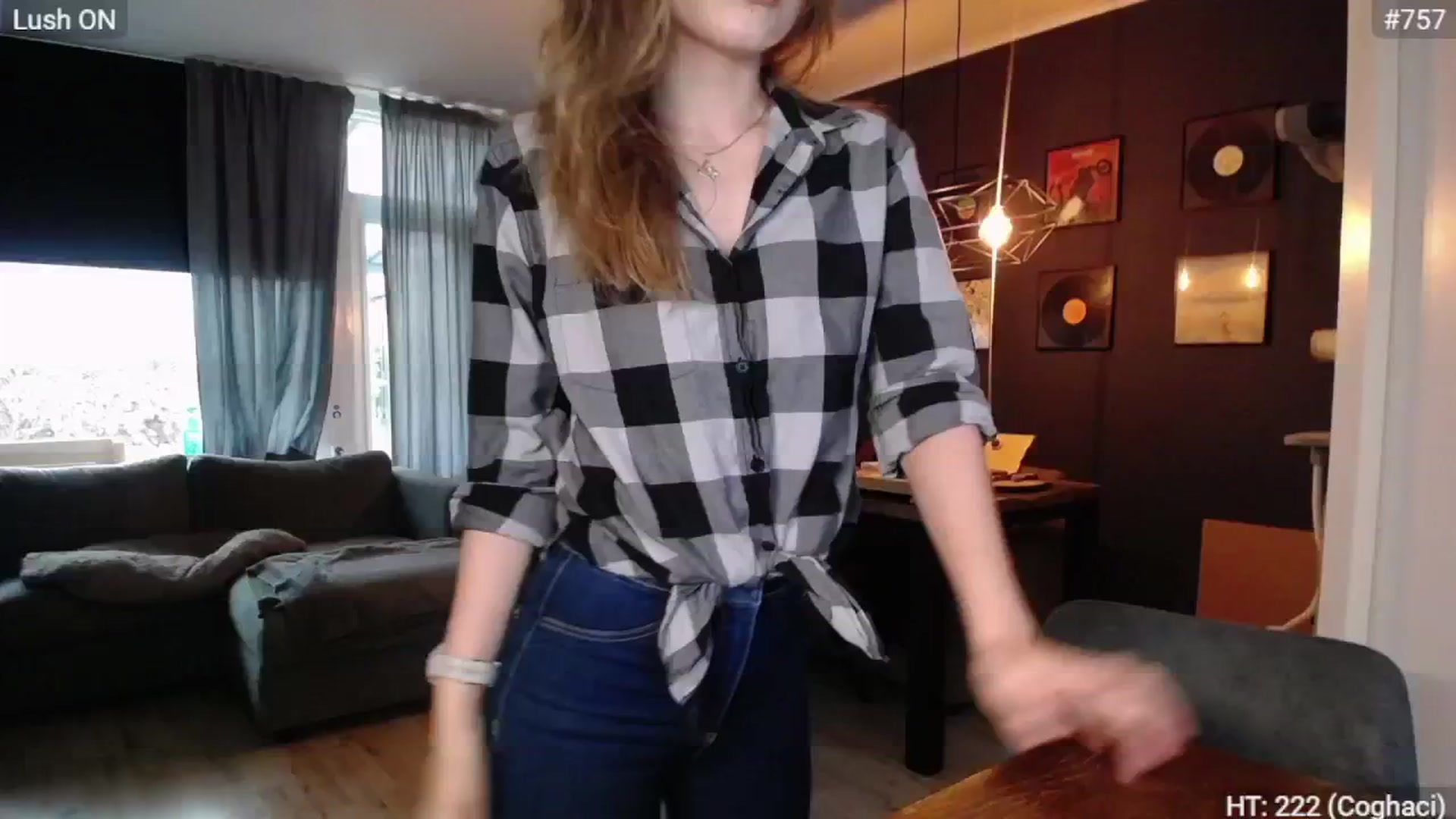 Gallery image thumbnail from Bootysaur's myfreecams stream on, 11/20/2024, 14:04 image 3 of 20