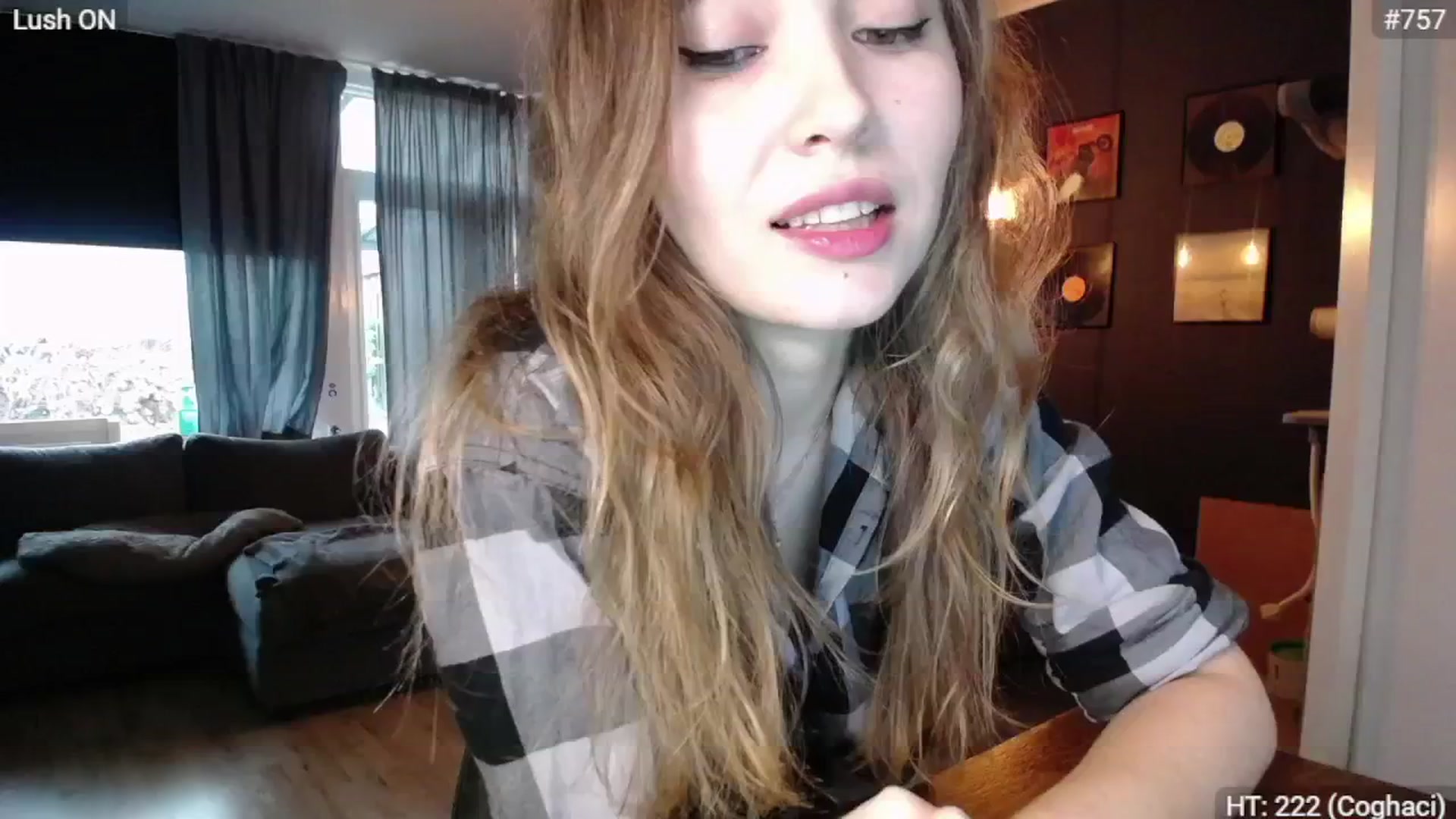 Gallery image thumbnail from Bootysaur's myfreecams stream on, 11/20/2024, 14:04 image 4 of 20