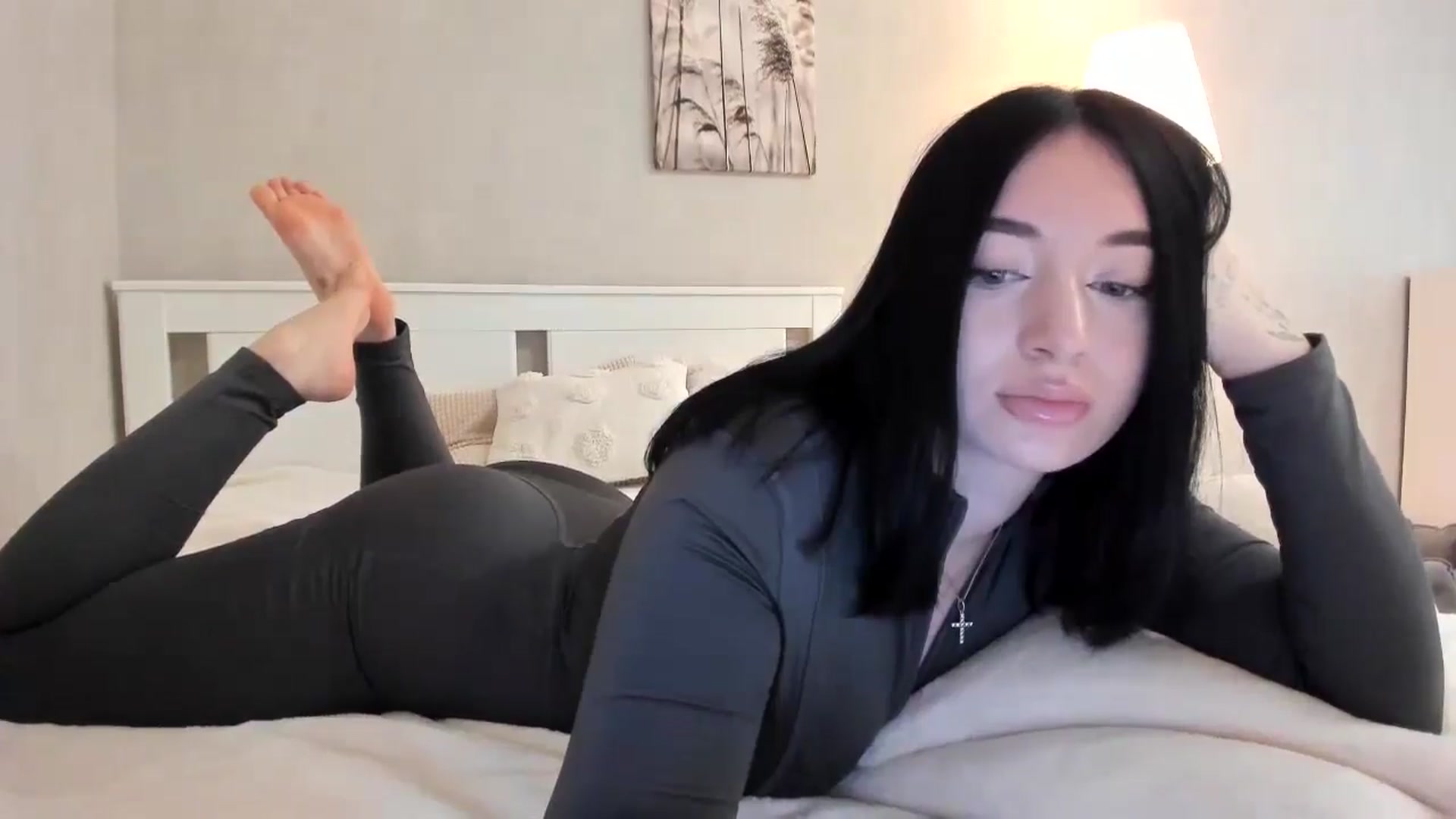 Gallery image thumbnail from BoredRoom's myfreecams stream on, 05/20/2024, 06:22 image 19 of 20