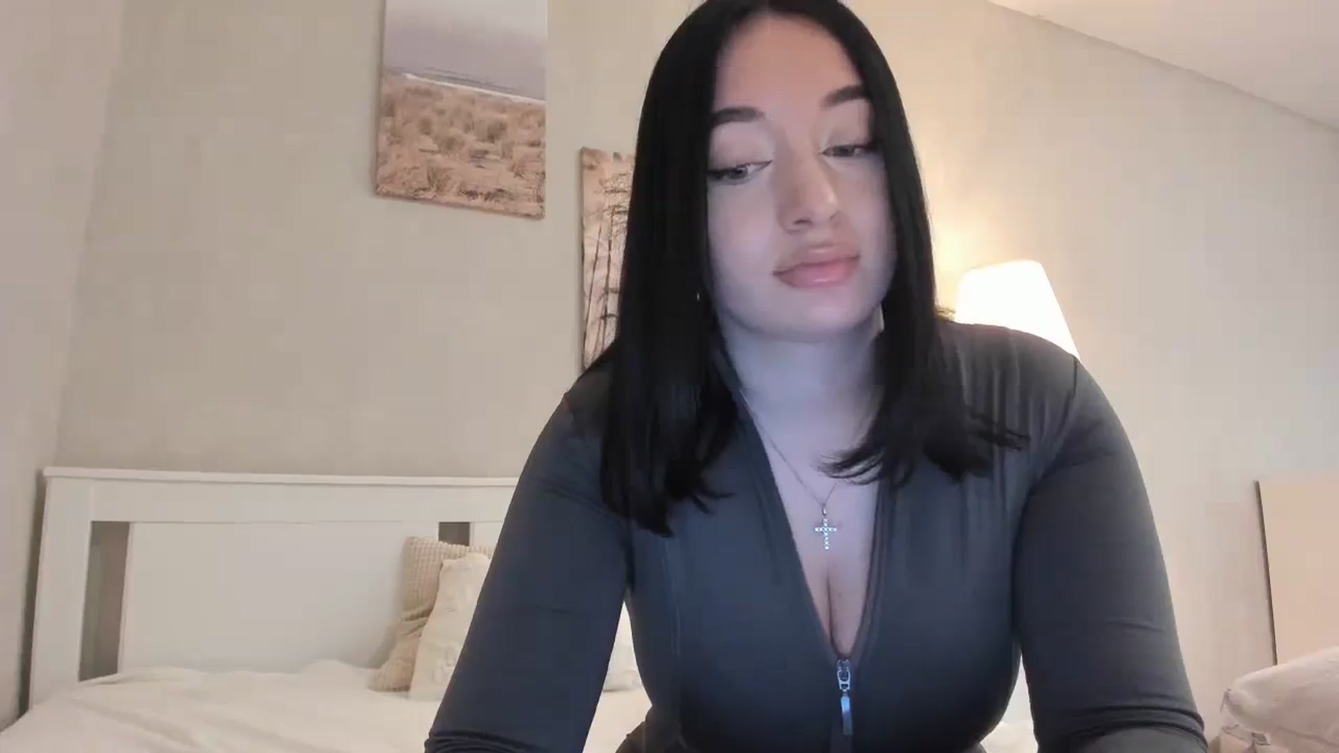 Gallery image thumbnail from BoredRoom's myfreecams stream on, 05/20/2024, 11:12 image 8 of 20