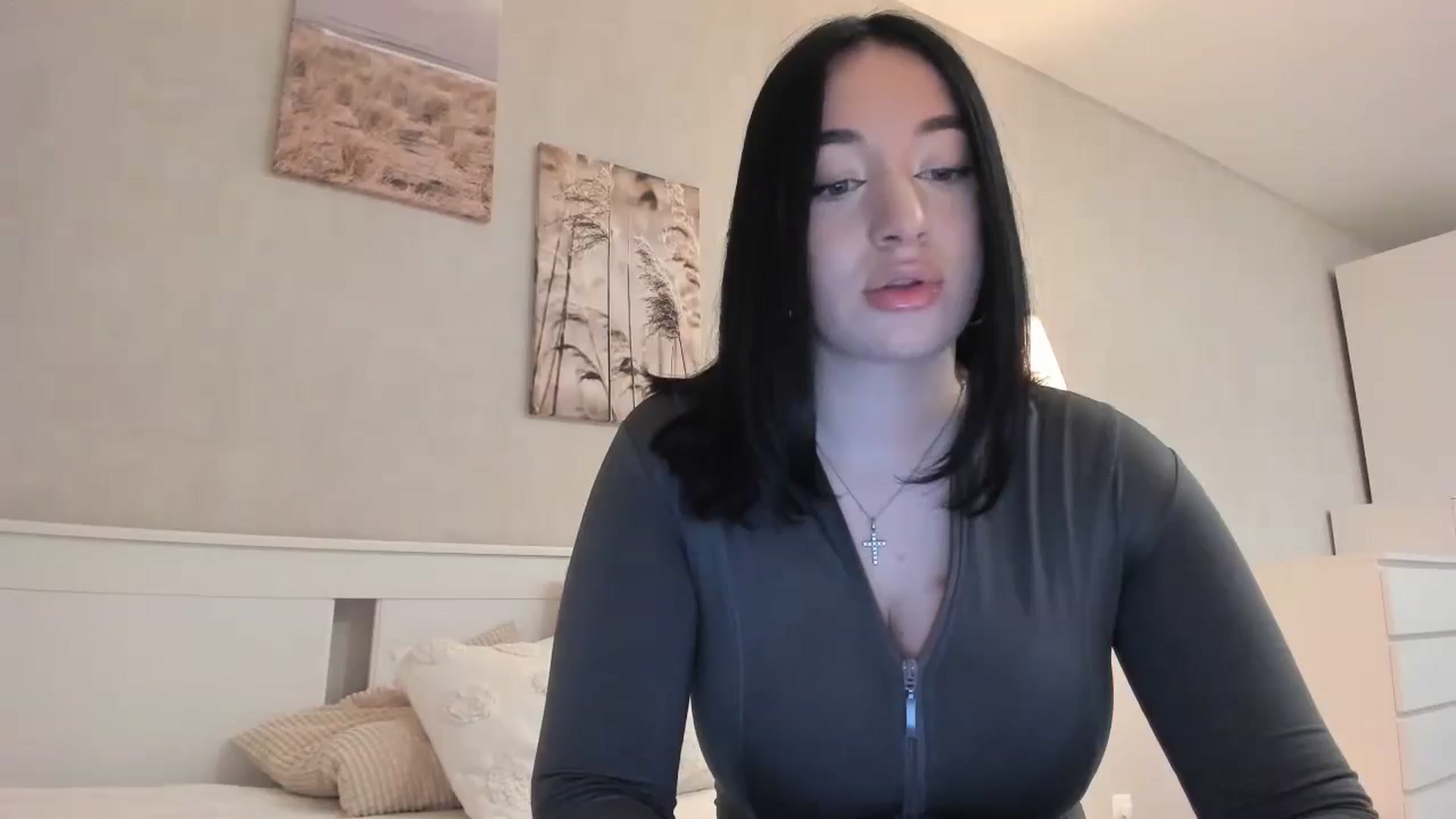 Gallery image thumbnail from BoredRoom's myfreecams stream on, 05/20/2024, 13:32 image 1 of 20