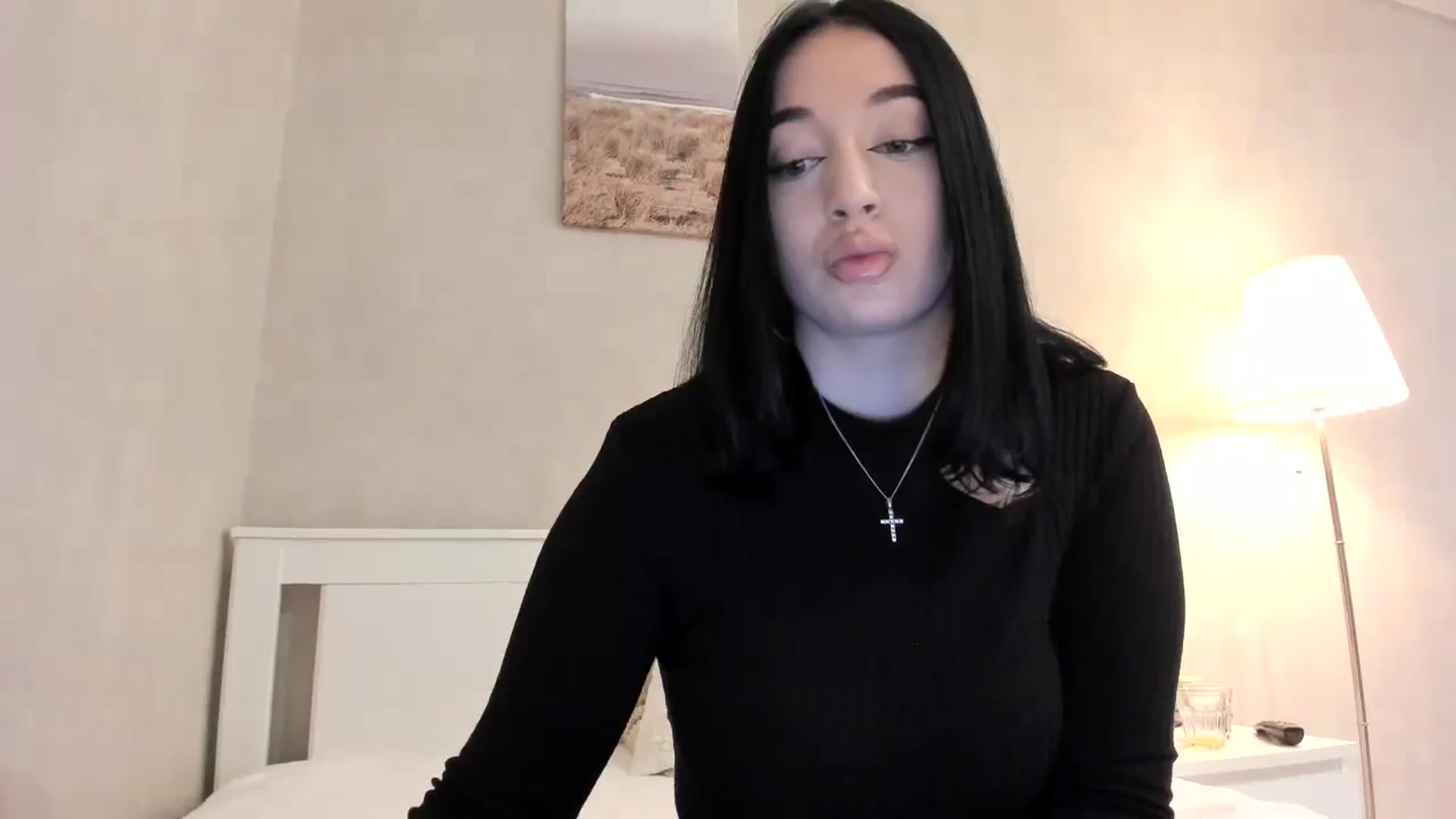 Gallery image thumbnail from BoredRoom's myfreecams stream on, 05/21/2024, 13:17 image 16 of 20