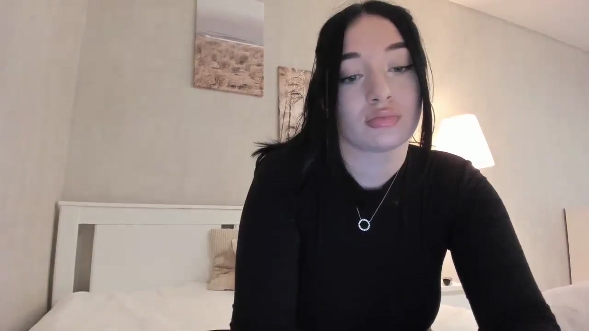 Gallery image thumbnail from BoredRoom's myfreecams stream on, 05/22/2024, 10:22 image 4 of 20