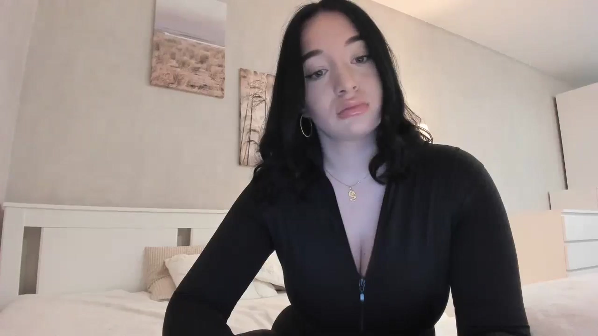 Gallery image thumbnail from BoredRoom's myfreecams stream on, 05/24/2024, 11:59 image 5 of 20