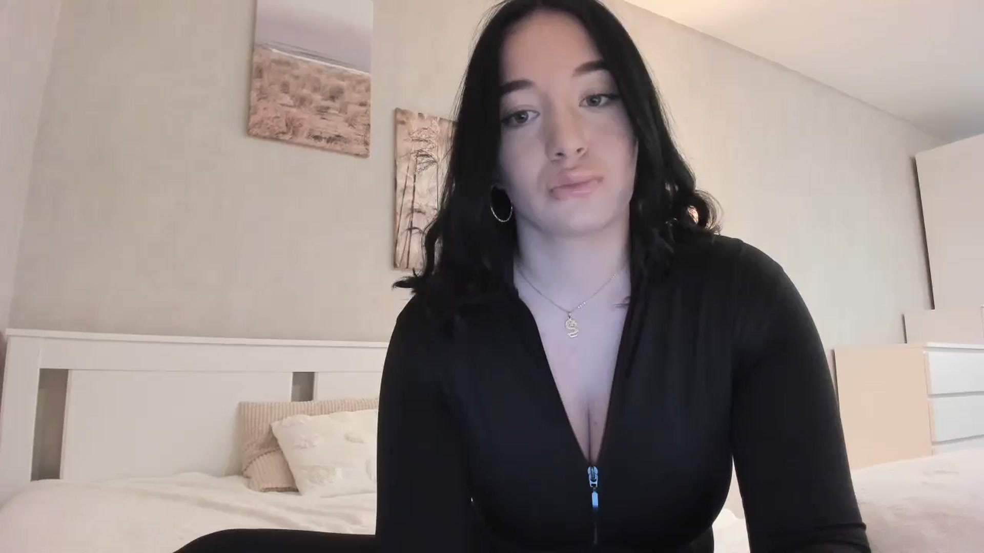Gallery image thumbnail from BoredRoom's myfreecams stream on, 05/24/2024, 11:59 image 2 of 20