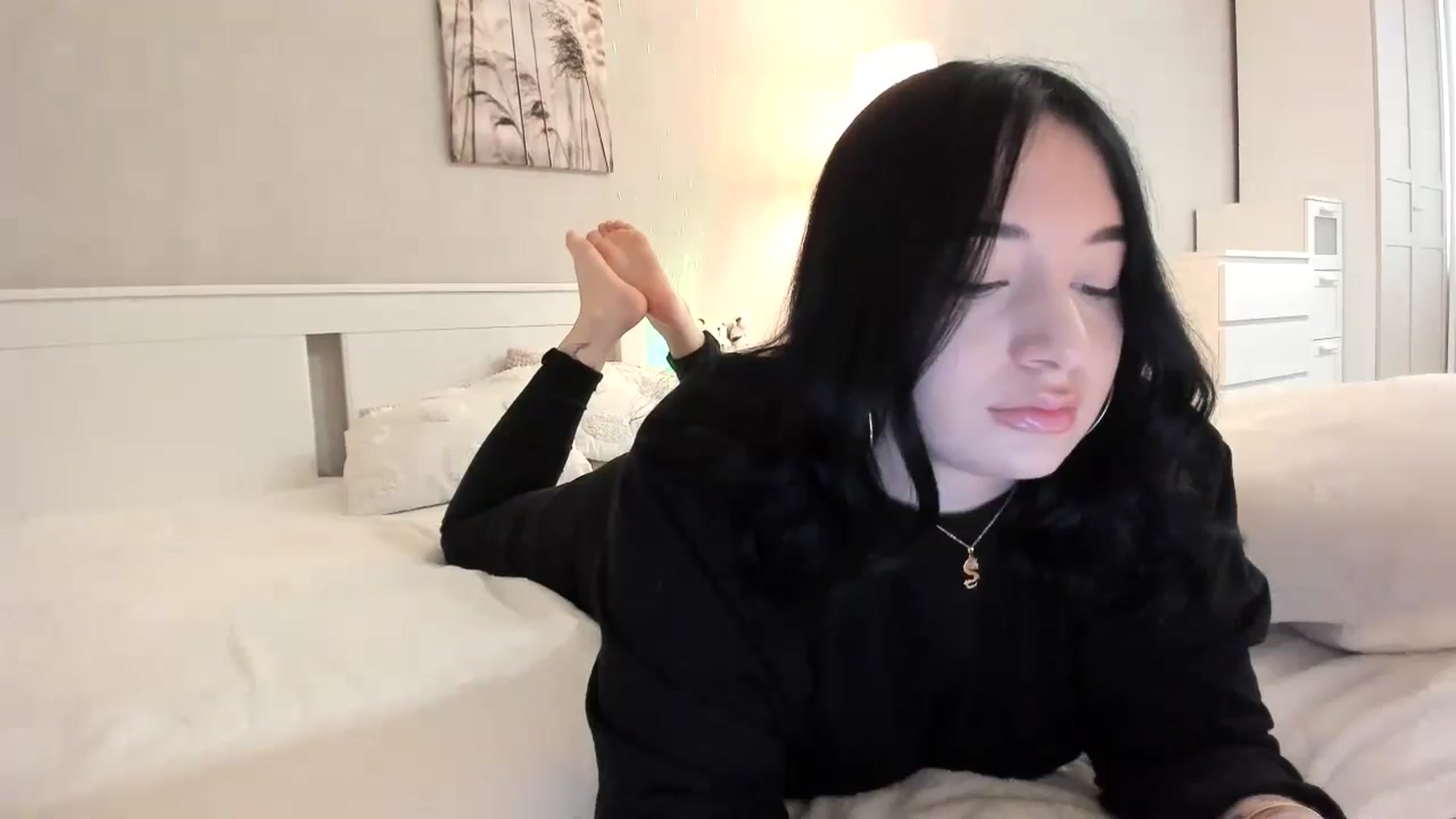 Gallery image thumbnail from BoredRoom's myfreecams stream on, 05/27/2024, 10:56 image 12 of 20