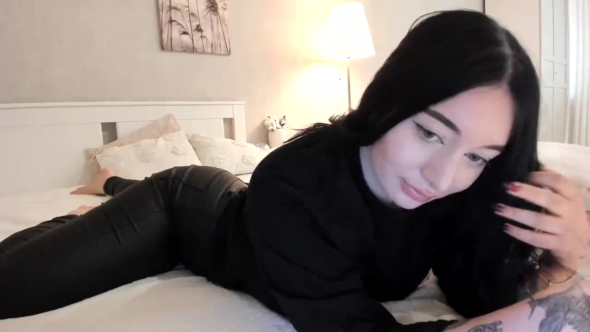 Gallery image thumbnail from BoredRoom's myfreecams stream on, 05/29/2024, 11:36 image 14 of 20