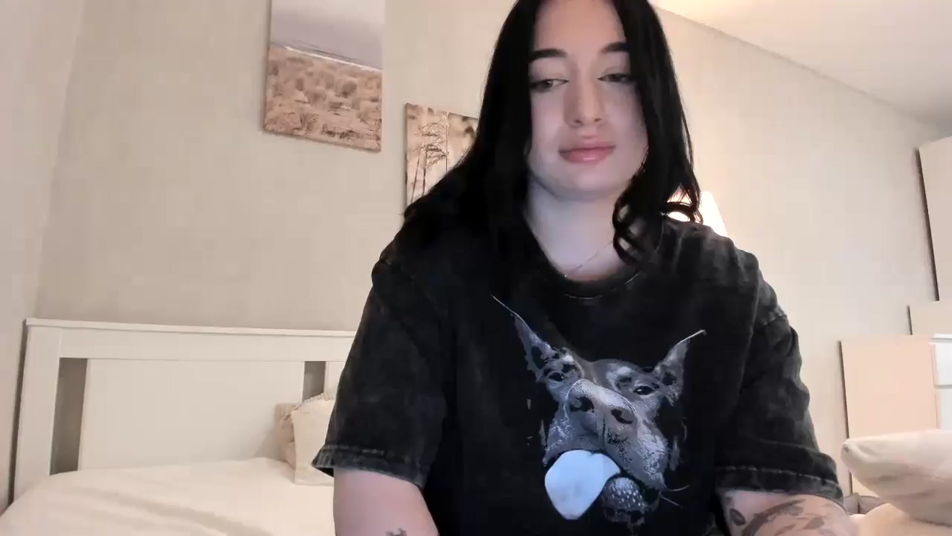 Gallery image thumbnail from BoredRoom's myfreecams stream on, 05/29/2024, 11:36 image 20 of 20