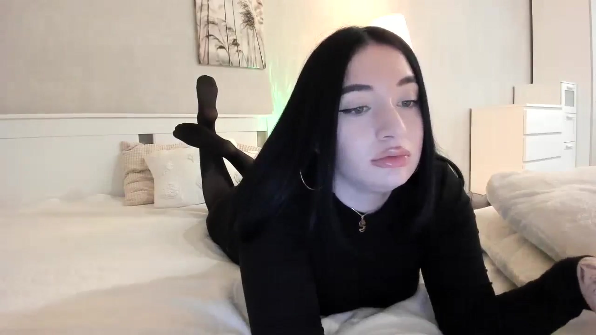 Gallery image thumbnail from BoredRoom's myfreecams stream on, 06/10/2024, 08:48 image 15 of 20