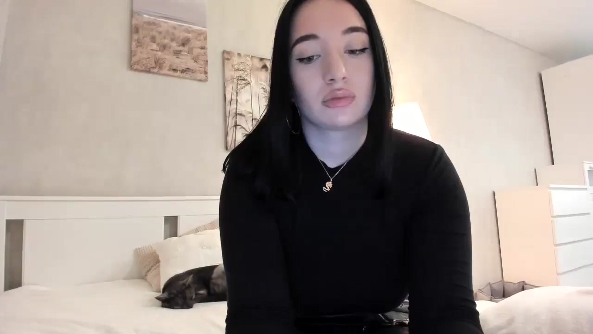 Gallery image thumbnail from BoredRoom's myfreecams stream on, 06/11/2024, 12:07 image 11 of 20