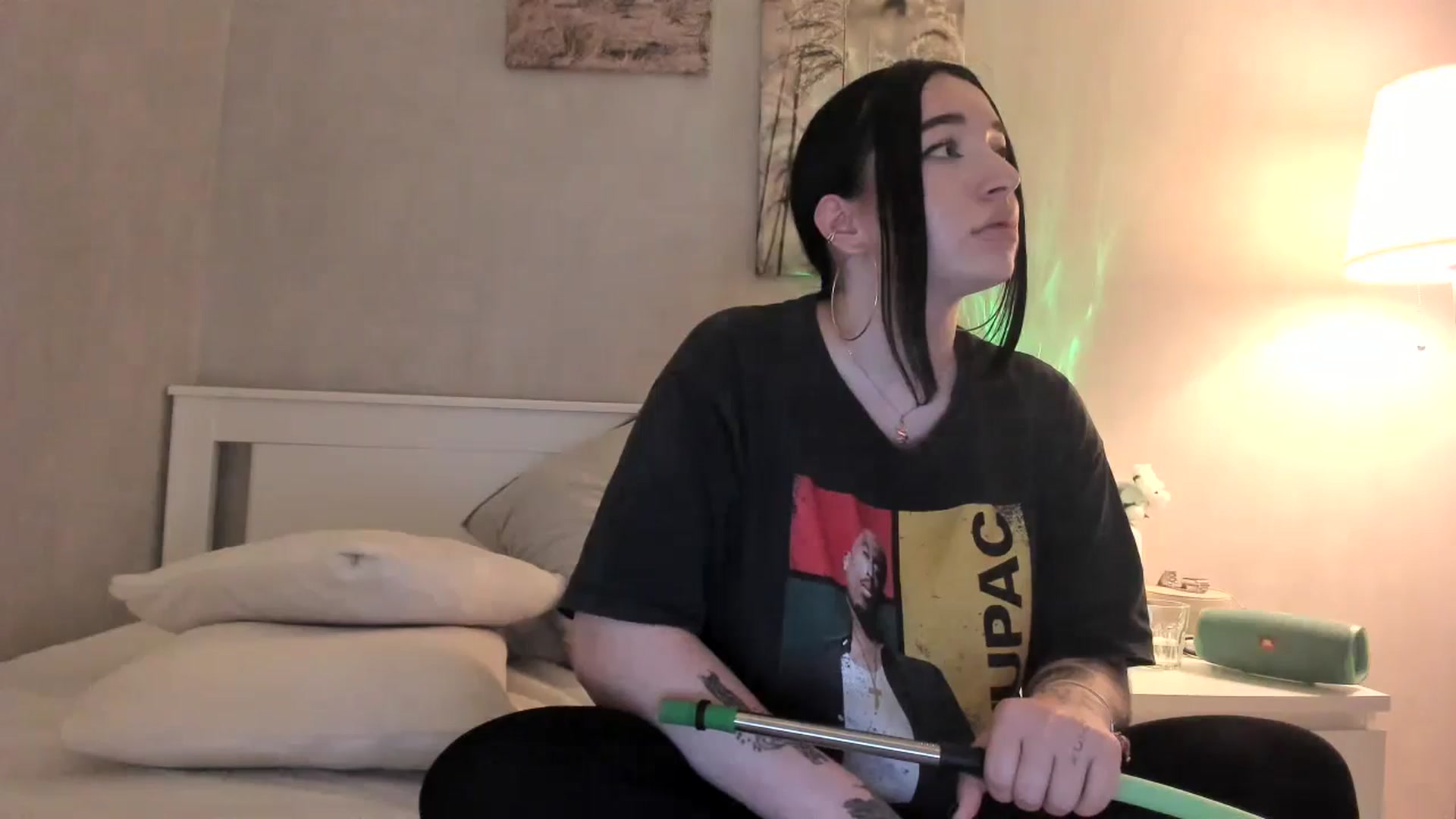 Gallery image thumbnail from BoredRoom's myfreecams stream on, 06/12/2024, 11:12 image 16 of 20