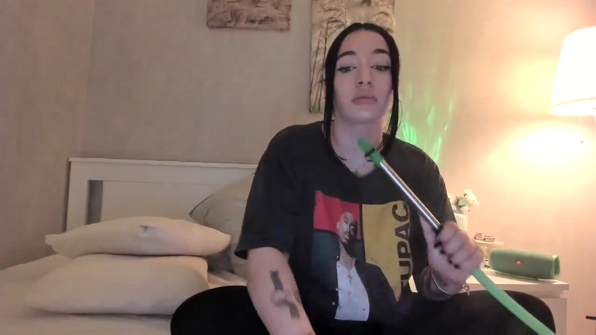 Gallery image thumbnail from BoredRoom's myfreecams stream on, 06/12/2024, 11:12 image 5 of 20