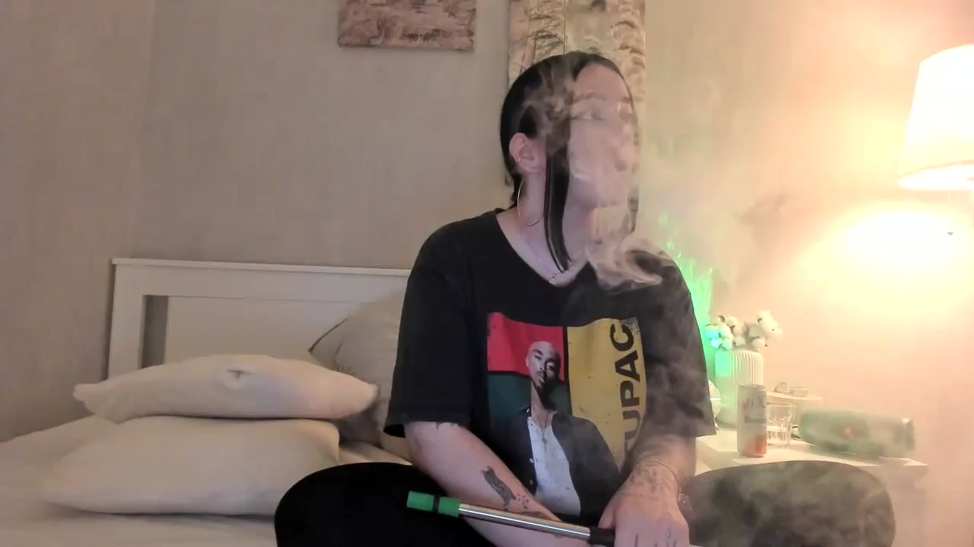 Gallery image thumbnail from BoredRoom's myfreecams stream on, 06/12/2024, 11:12 image 1 of 20
