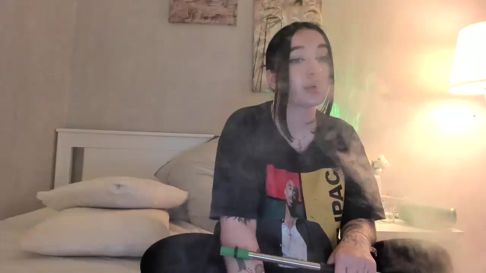 Gallery image thumbnail from BoredRoom's myfreecams stream on, 06/12/2024, 11:12 image 17 of 20