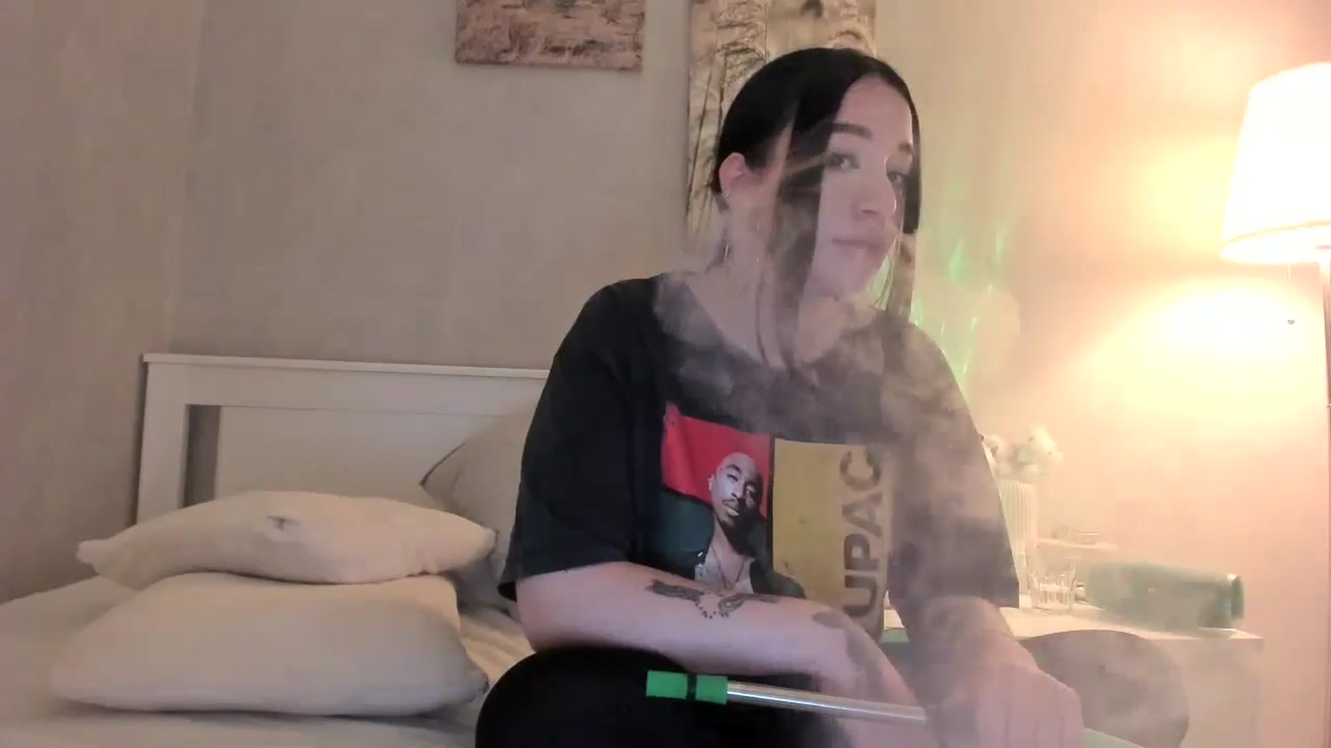 Gallery image thumbnail from BoredRoom's myfreecams stream on, 06/12/2024, 11:12 image 19 of 20