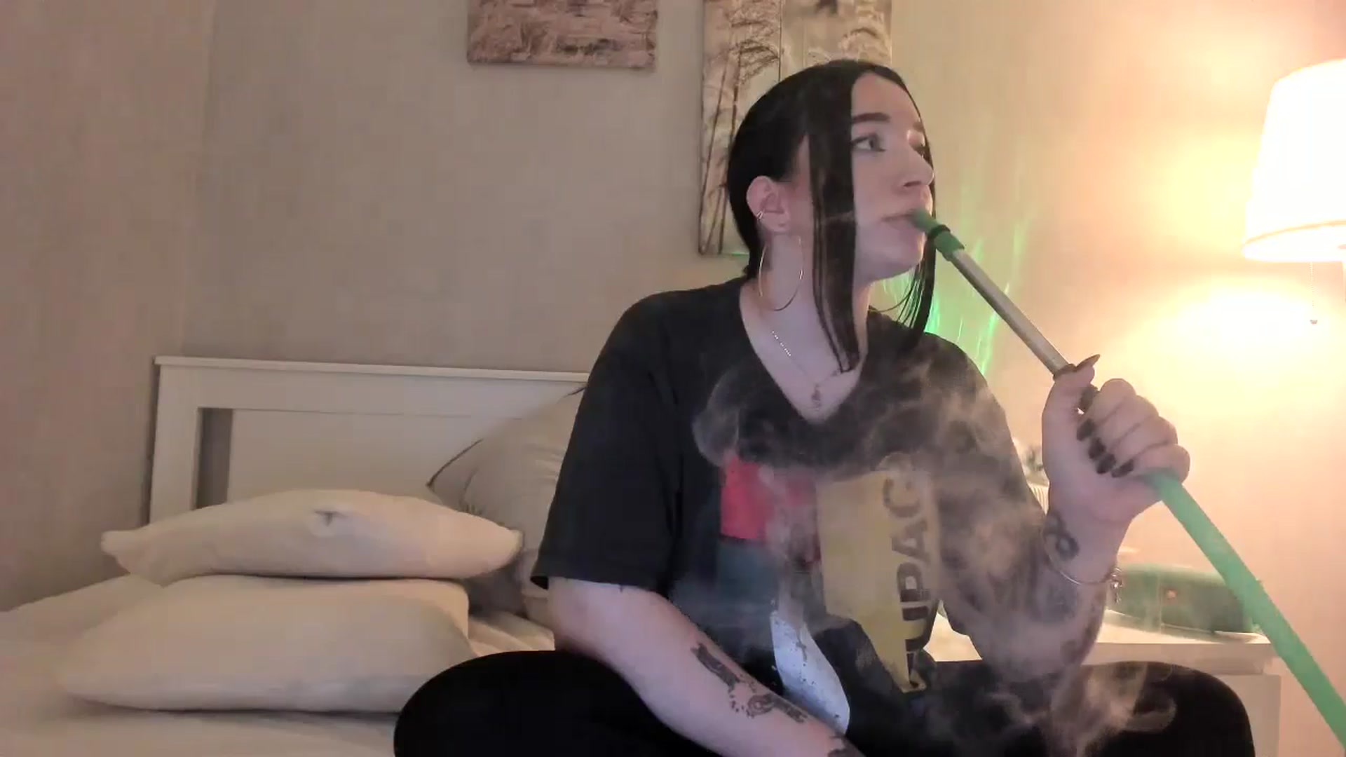 Gallery image thumbnail from BoredRoom's myfreecams stream on, 06/12/2024, 11:12 image 15 of 20