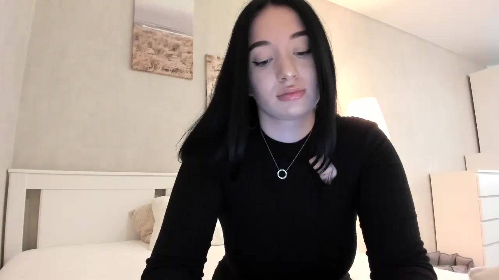 Gallery image thumbnail from BoredRoom's myfreecams stream on, 06/19/2024, 10:15 image 6 of 20