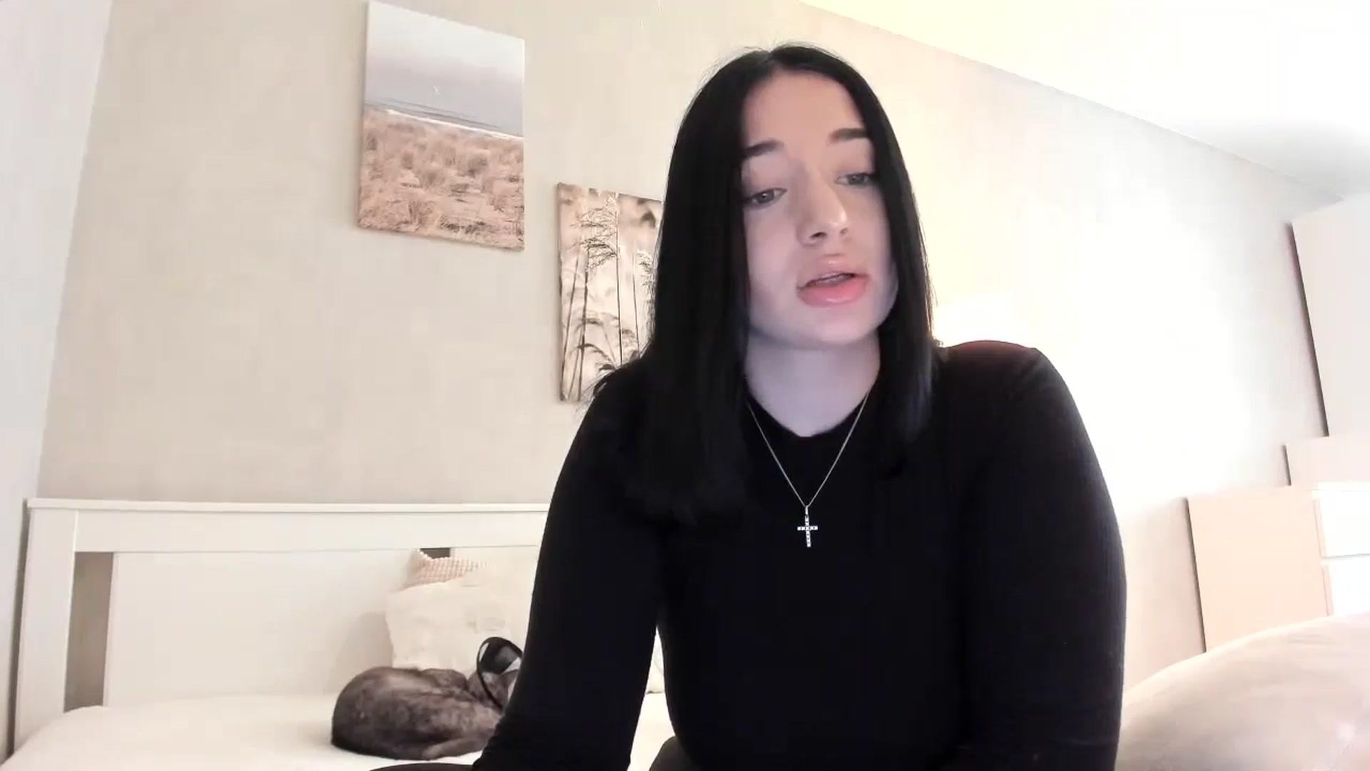Gallery image thumbnail from BoredRoom's myfreecams stream on, 06/22/2024, 10:34 image 4 of 20