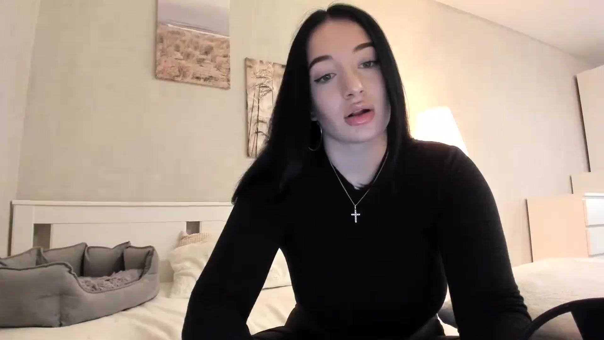 Gallery image thumbnail from BoredRoom's myfreecams stream on, 06/22/2024, 12:31 image 10 of 20
