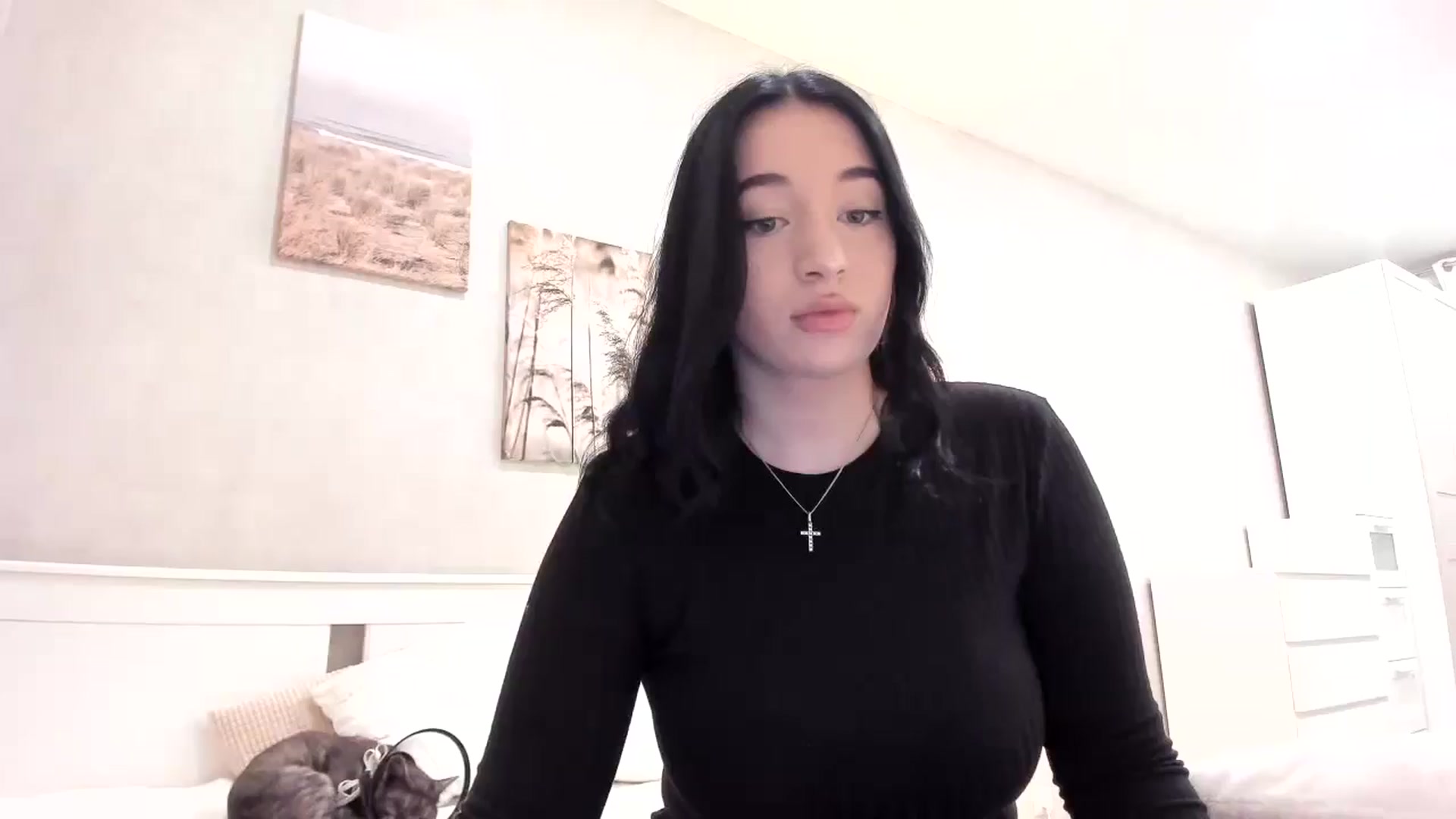 Gallery image thumbnail from BoredRoom's myfreecams stream on, 06/23/2024, 14:31 image 1 of 20