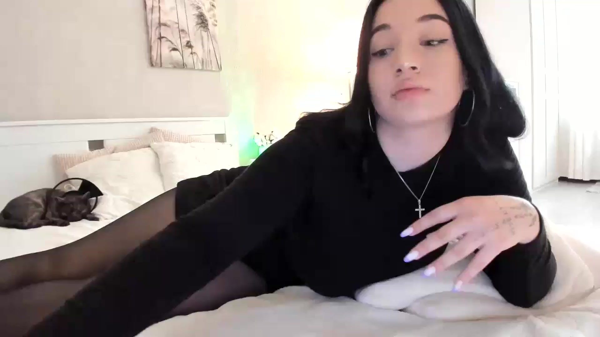 Gallery image thumbnail from BoredRoom's myfreecams stream on, 06/24/2024, 08:27 image 19 of 20