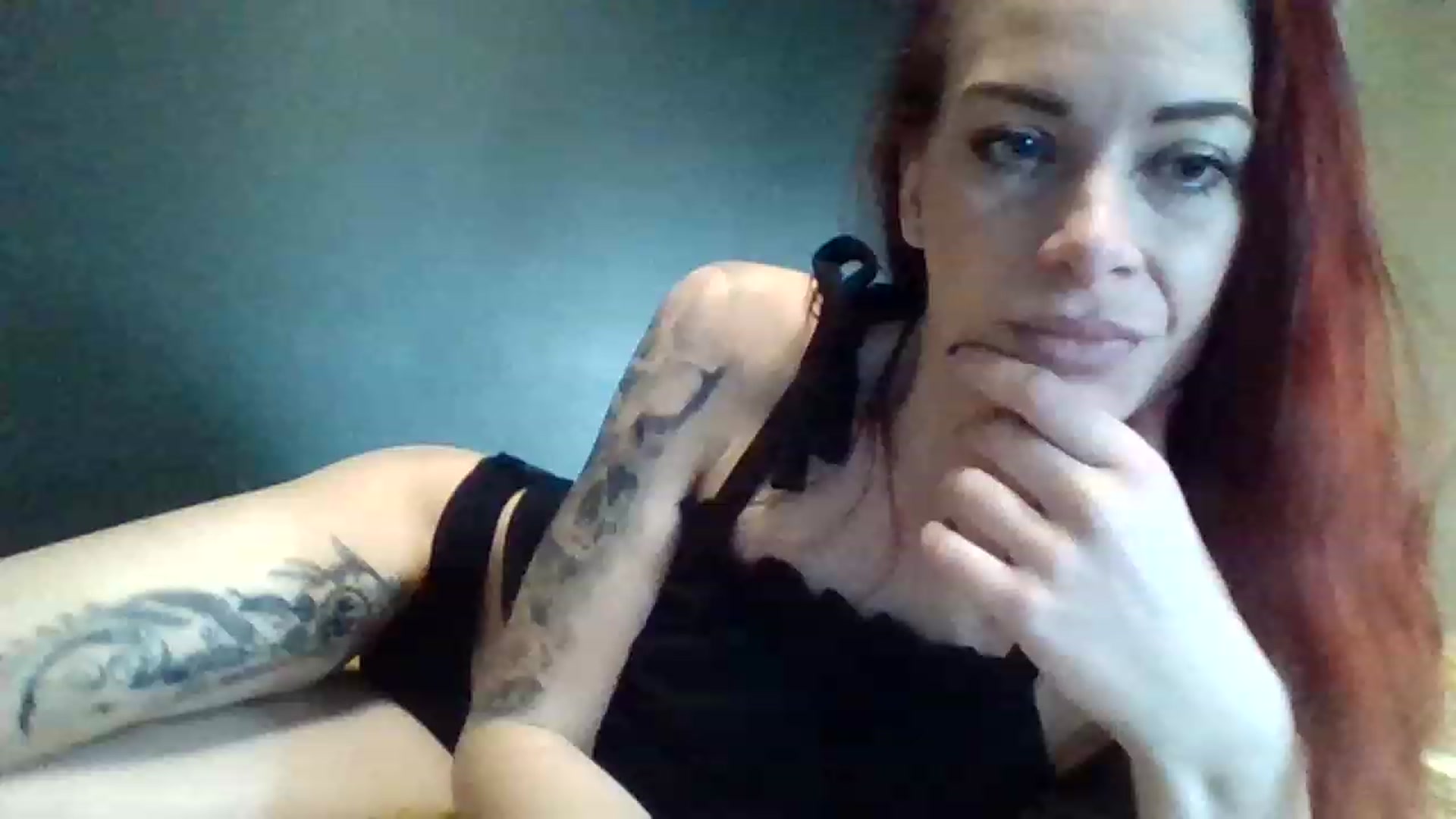 Gallery image thumbnail from Boredhotmama's myfreecams stream on, 11/25/2022, 13:32 image 5 of 20
