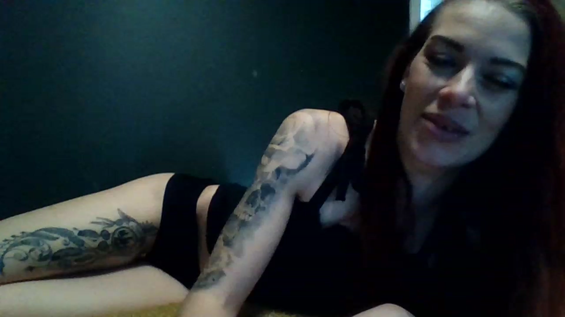 Gallery image thumbnail from Boredhotmama's myfreecams stream on, 11/25/2022, 13:32 image 4 of 20