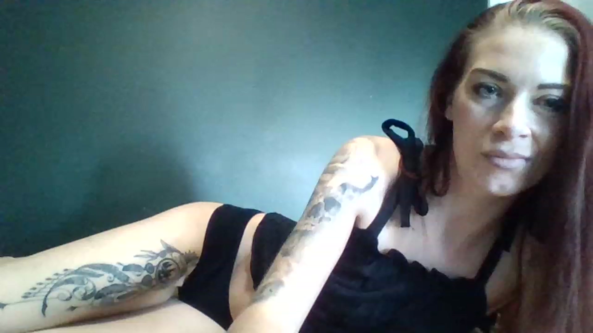 Gallery image thumbnail from Boredhotmama's myfreecams stream on, 11/25/2022, 13:32 image 10 of 20