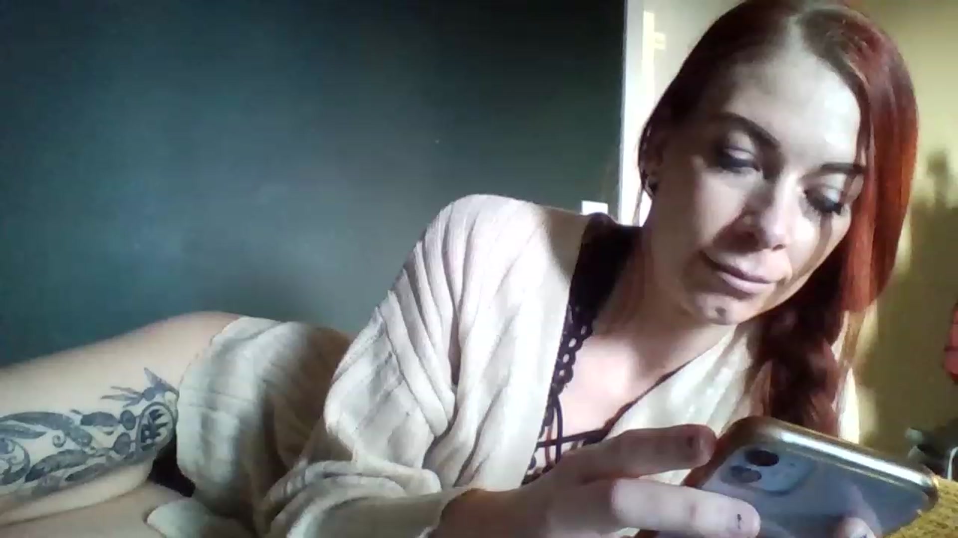 Gallery image thumbnail from Boredhotmama's myfreecams stream on, 11/25/2022, 15:04 image 6 of 20