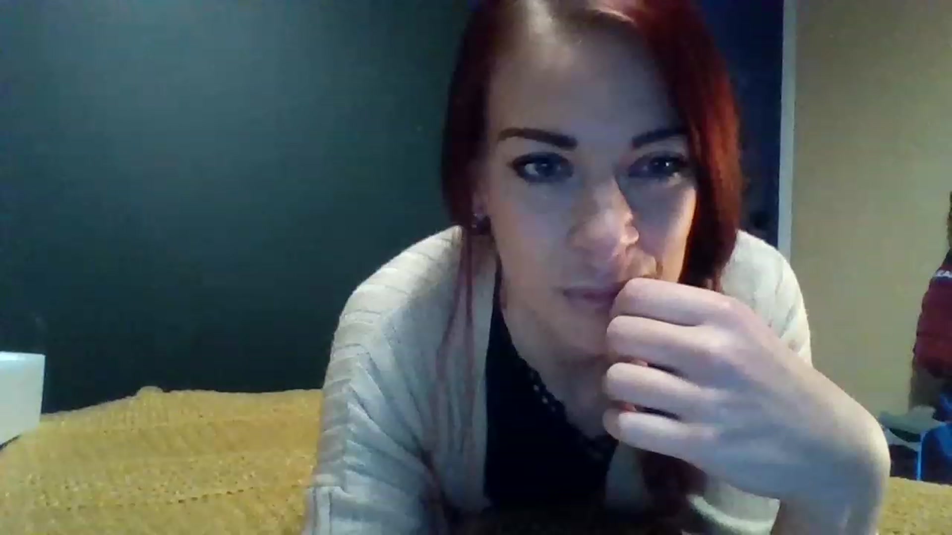 Gallery image thumbnail from Boredhotmama's myfreecams stream on, 11/25/2022, 15:04 image 19 of 20