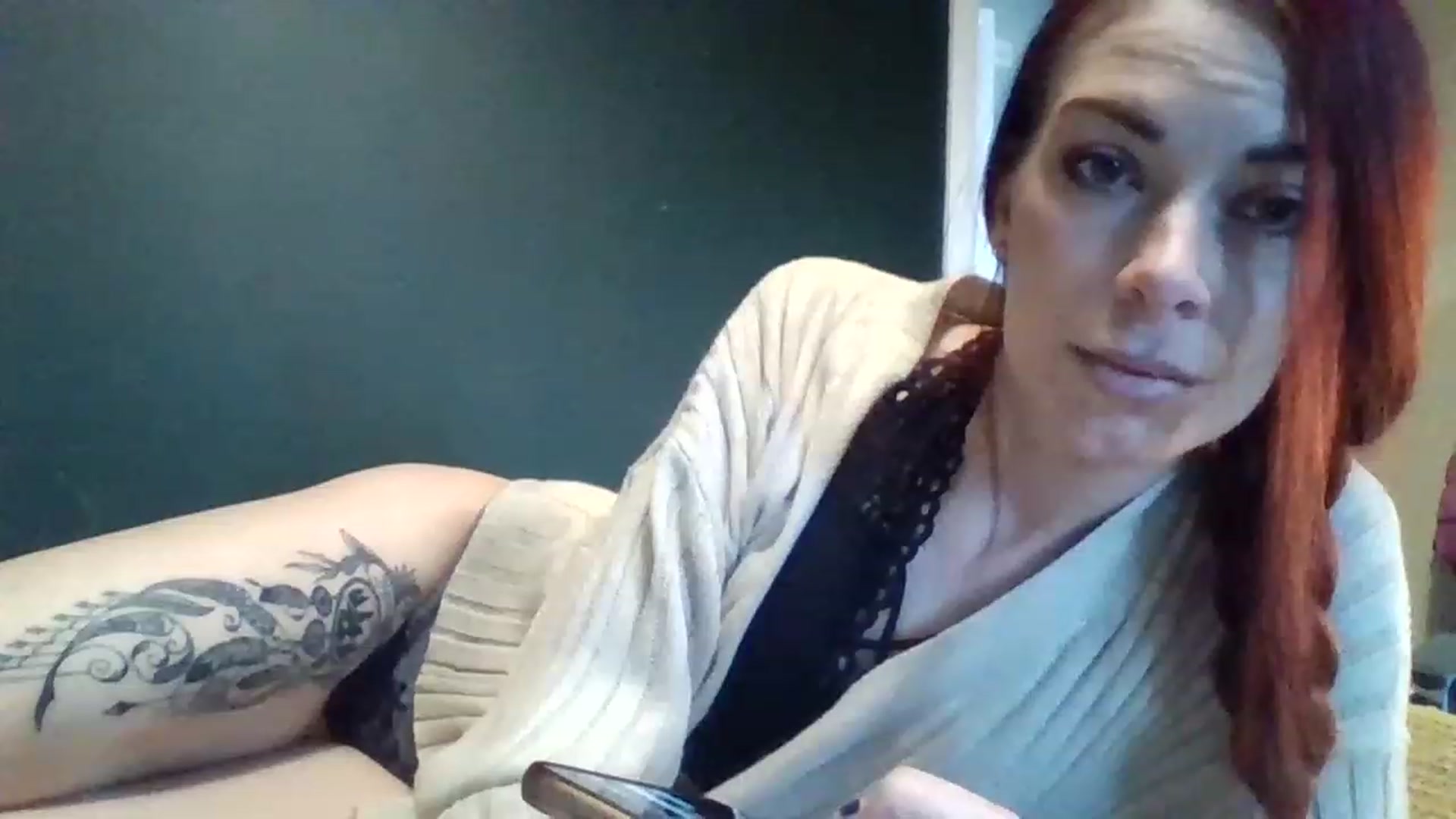 Gallery image thumbnail from Boredhotmama's myfreecams stream on, 11/25/2022, 15:04 image 10 of 20