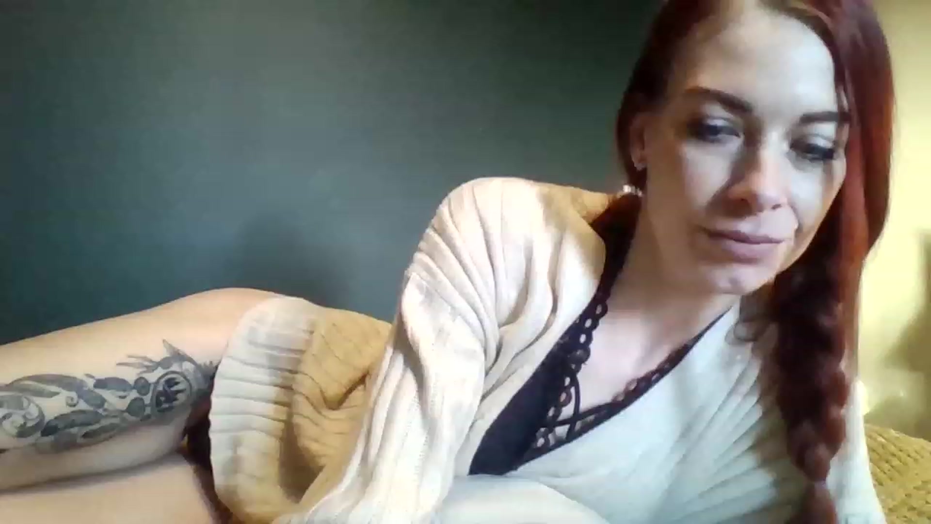 Gallery image thumbnail from Boredhotmama's myfreecams stream on, 11/25/2022, 15:04 image 4 of 20