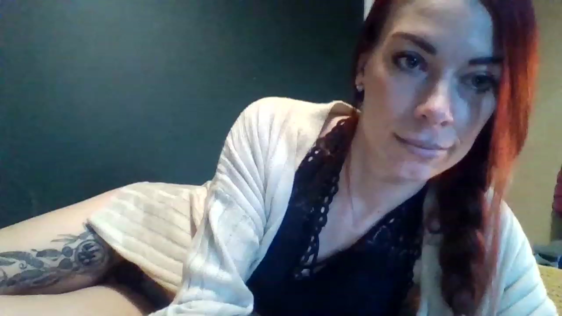 Gallery image thumbnail from Boredhotmama's myfreecams stream on, 11/25/2022, 15:04 image 11 of 20