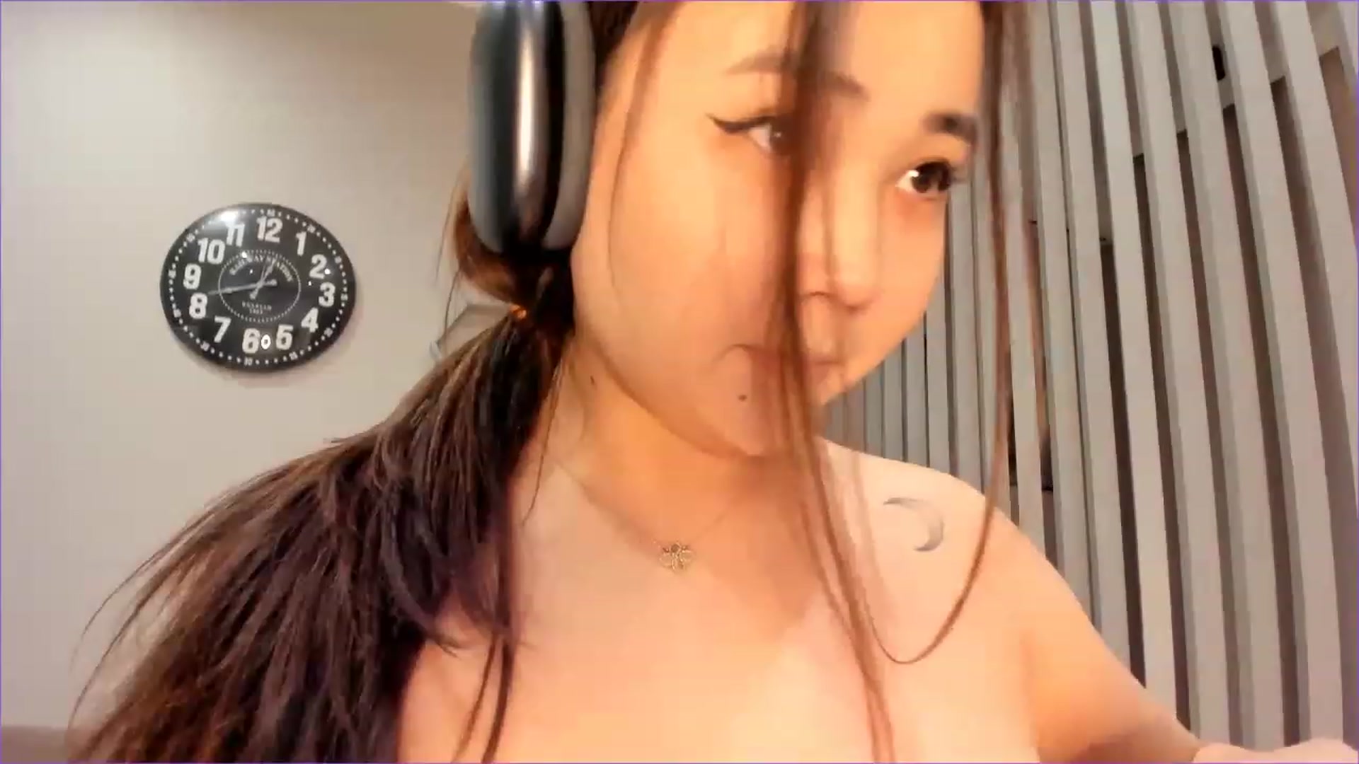 Gallery image thumbnail from Borra's myfreecams stream on, 11/29/2022, 06:32 image 14 of 20