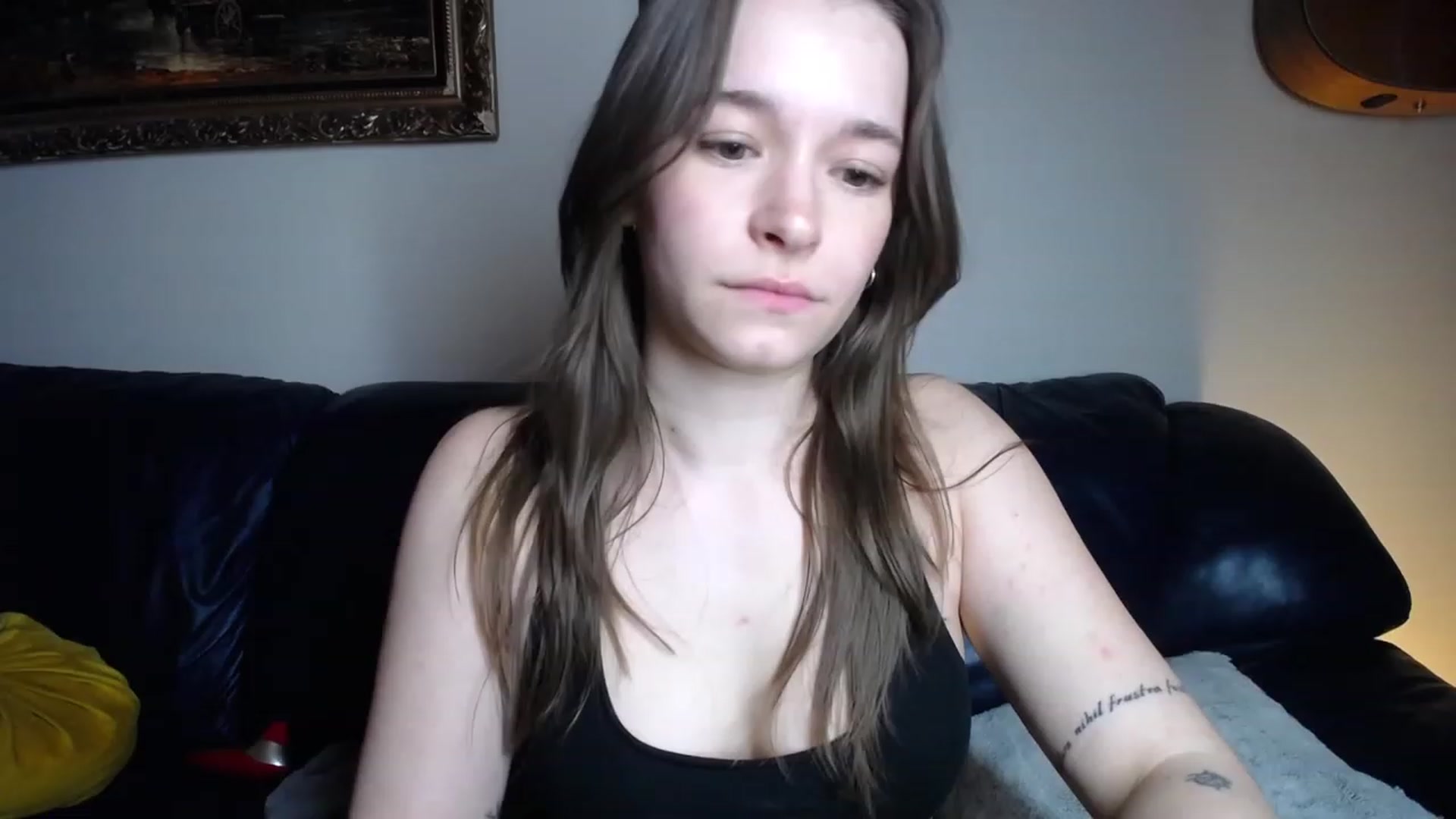 Gallery image thumbnail from BossBabyGirl's myfreecams stream on, 11/30/2022, 22:50 image 16 of 20