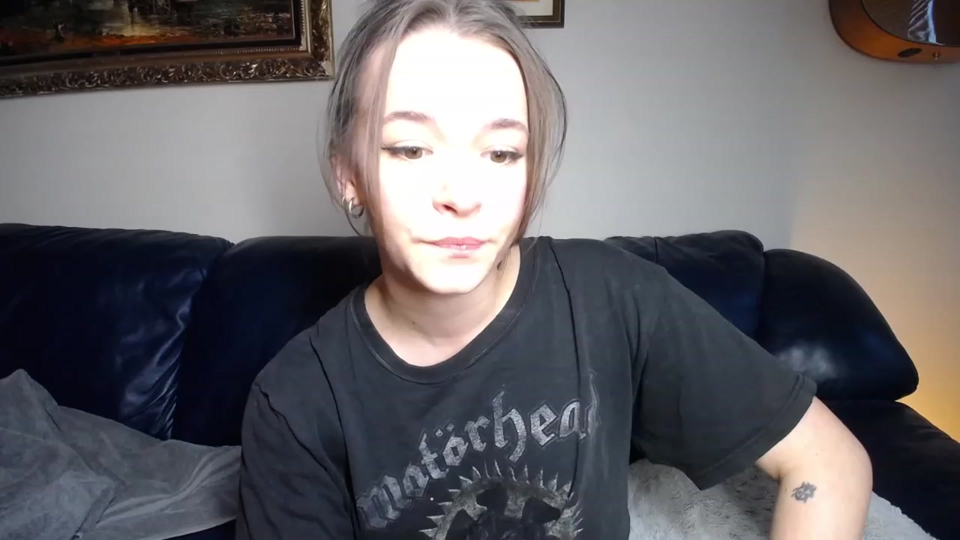 Gallery image thumbnail from BossBabyGirl's myfreecams stream on, 12/03/2022, 22:43 image 10 of 20