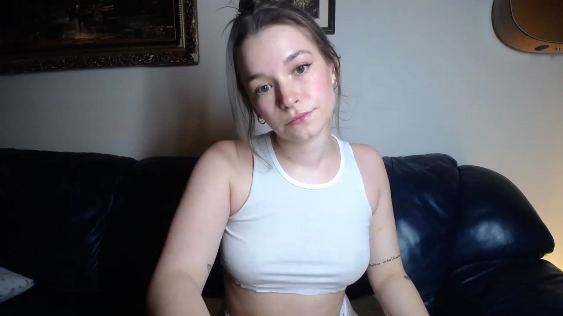 Gallery image thumbnail from BossBabyGirl's myfreecams stream on, 12/07/2022, 23:47 image 8 of 20