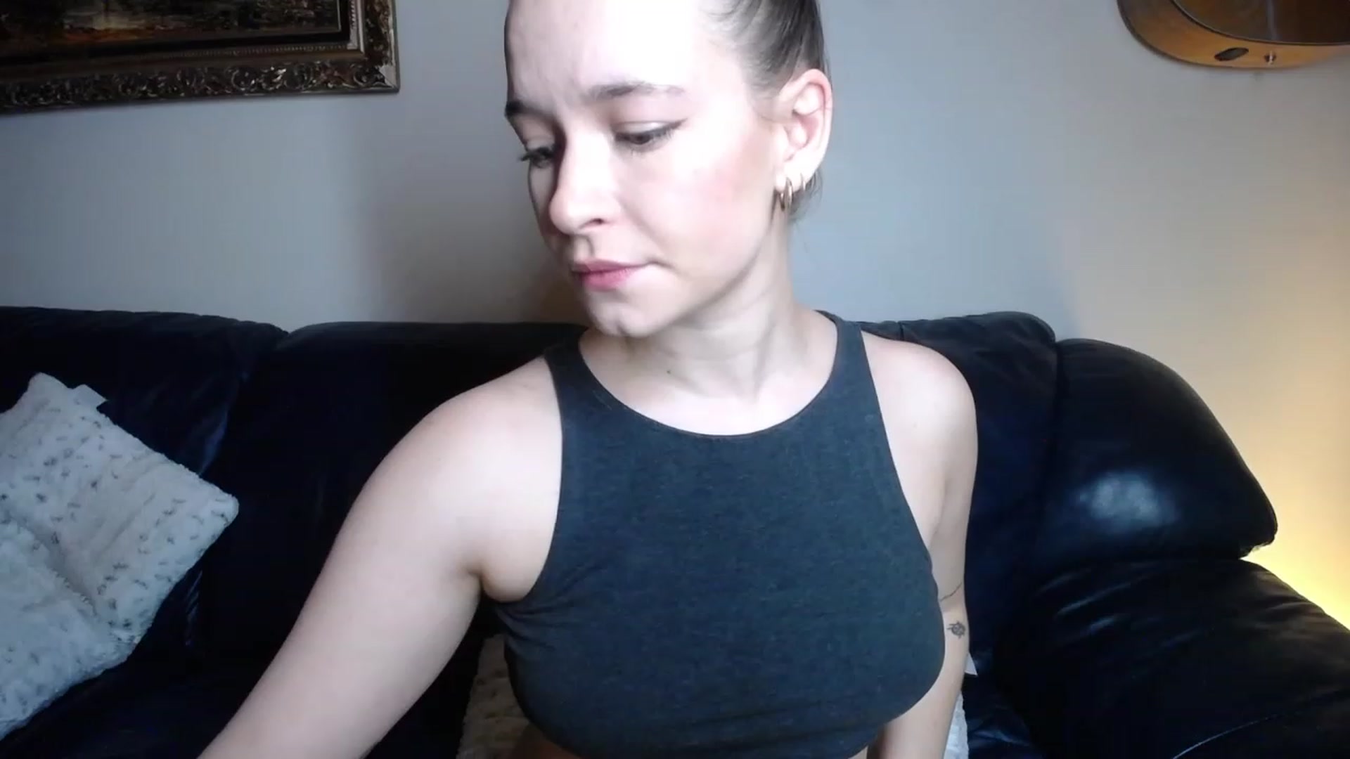 Gallery image thumbnail from BossBabyGirl's myfreecams stream on, 12/11/2022, 22:55 image 10 of 20