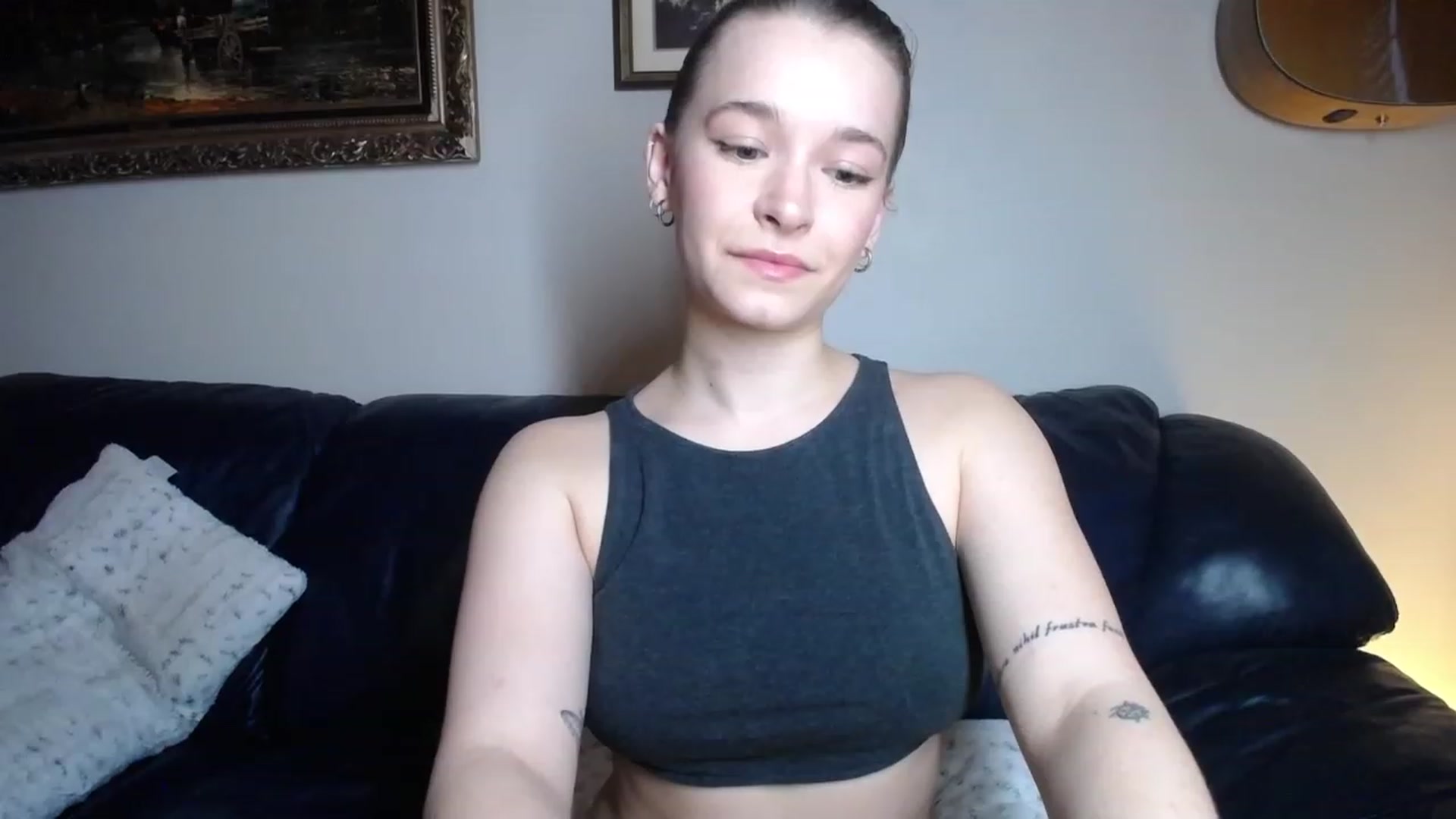 Gallery image thumbnail from BossBabyGirl's myfreecams stream on, 12/11/2022, 22:55 image 8 of 20