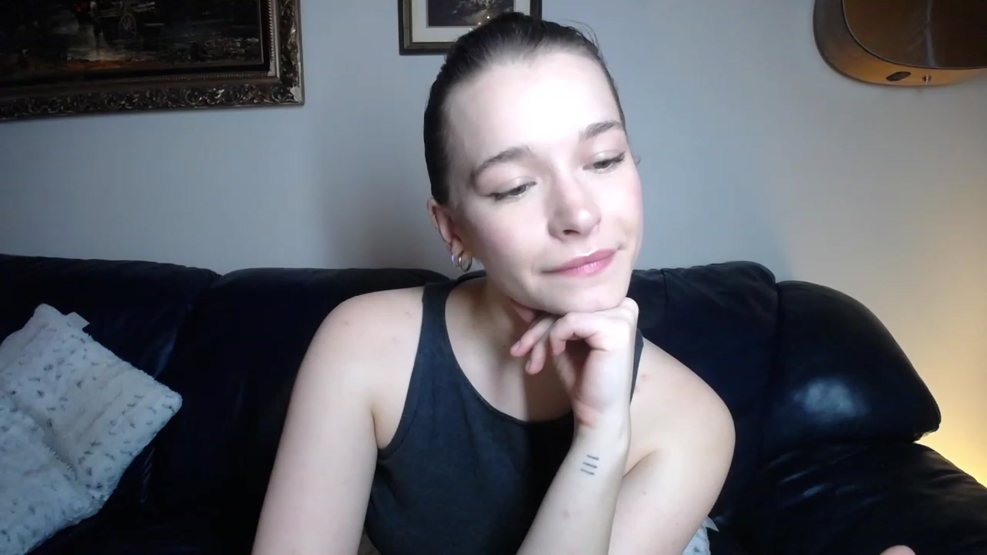Gallery image thumbnail from BossBabyGirl's myfreecams stream on, 12/11/2022, 22:55 image 9 of 20