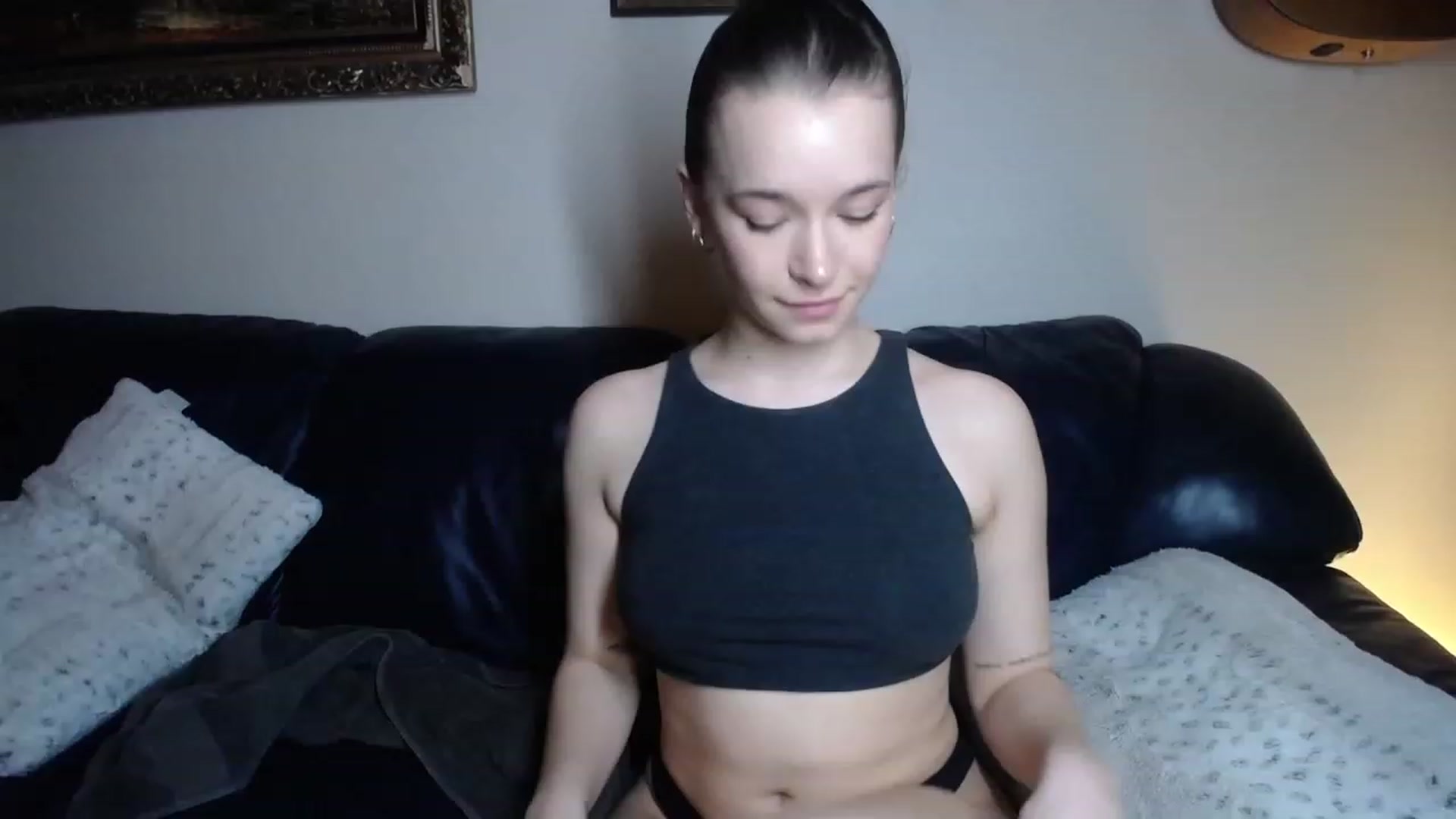 Gallery image thumbnail from BossBabyGirl's myfreecams stream on, 12/11/2022, 23:20 image 16 of 20