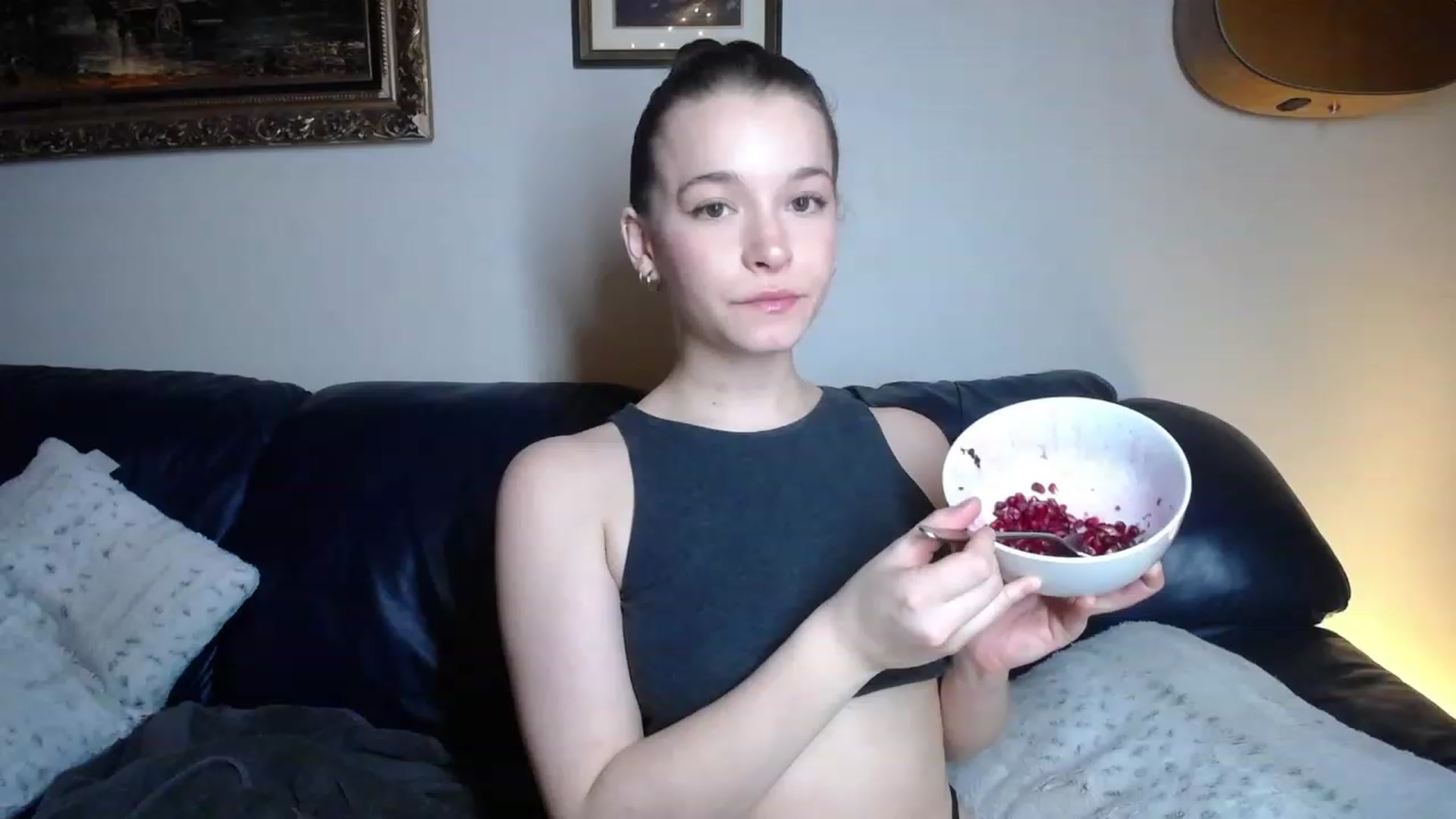 Gallery image thumbnail from BossBabyGirl's myfreecams stream on, 12/11/2022, 23:20 image 8 of 20