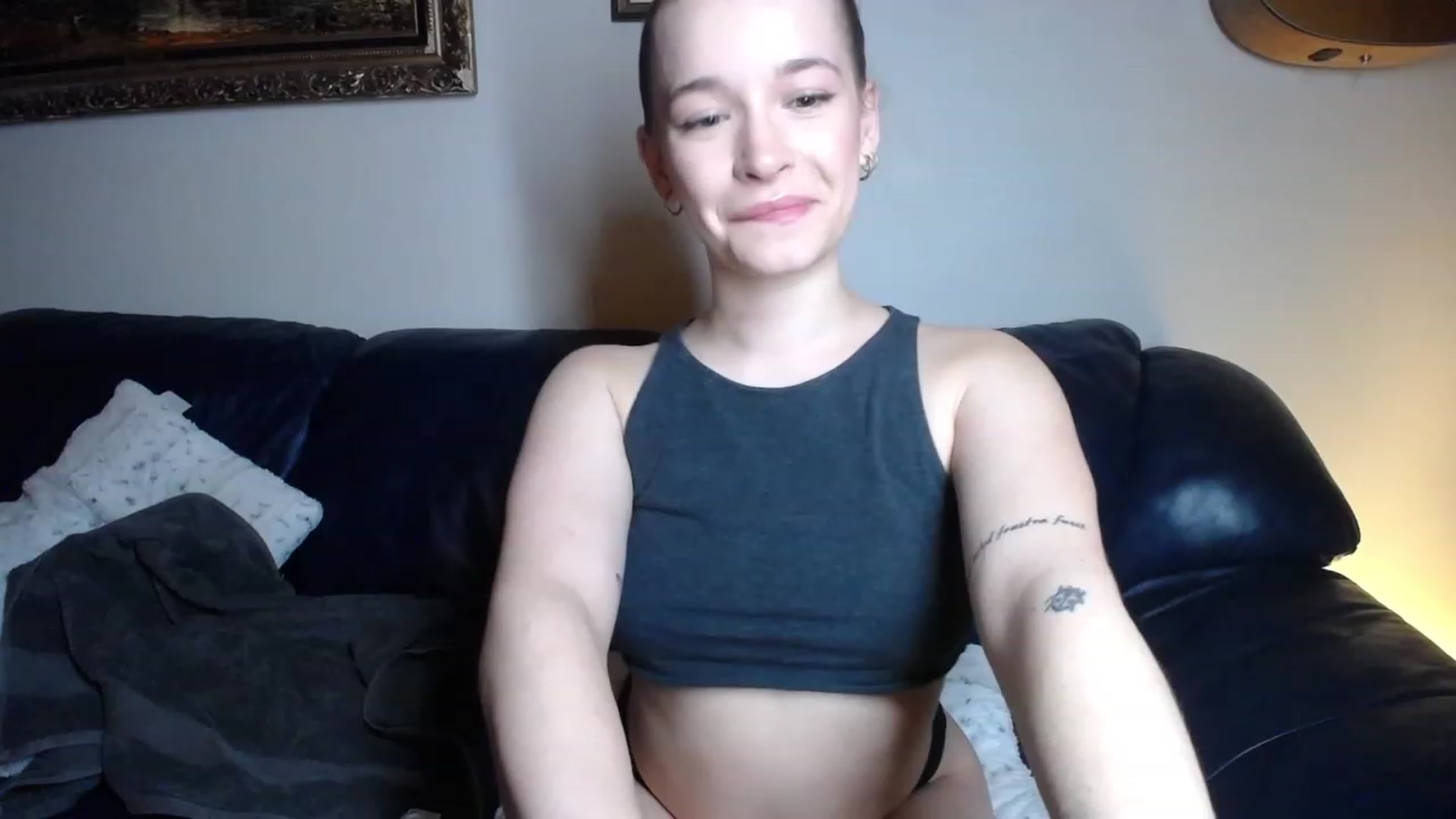 Gallery image thumbnail from BossBabyGirl's myfreecams stream on, 12/11/2022, 23:20 image 17 of 20