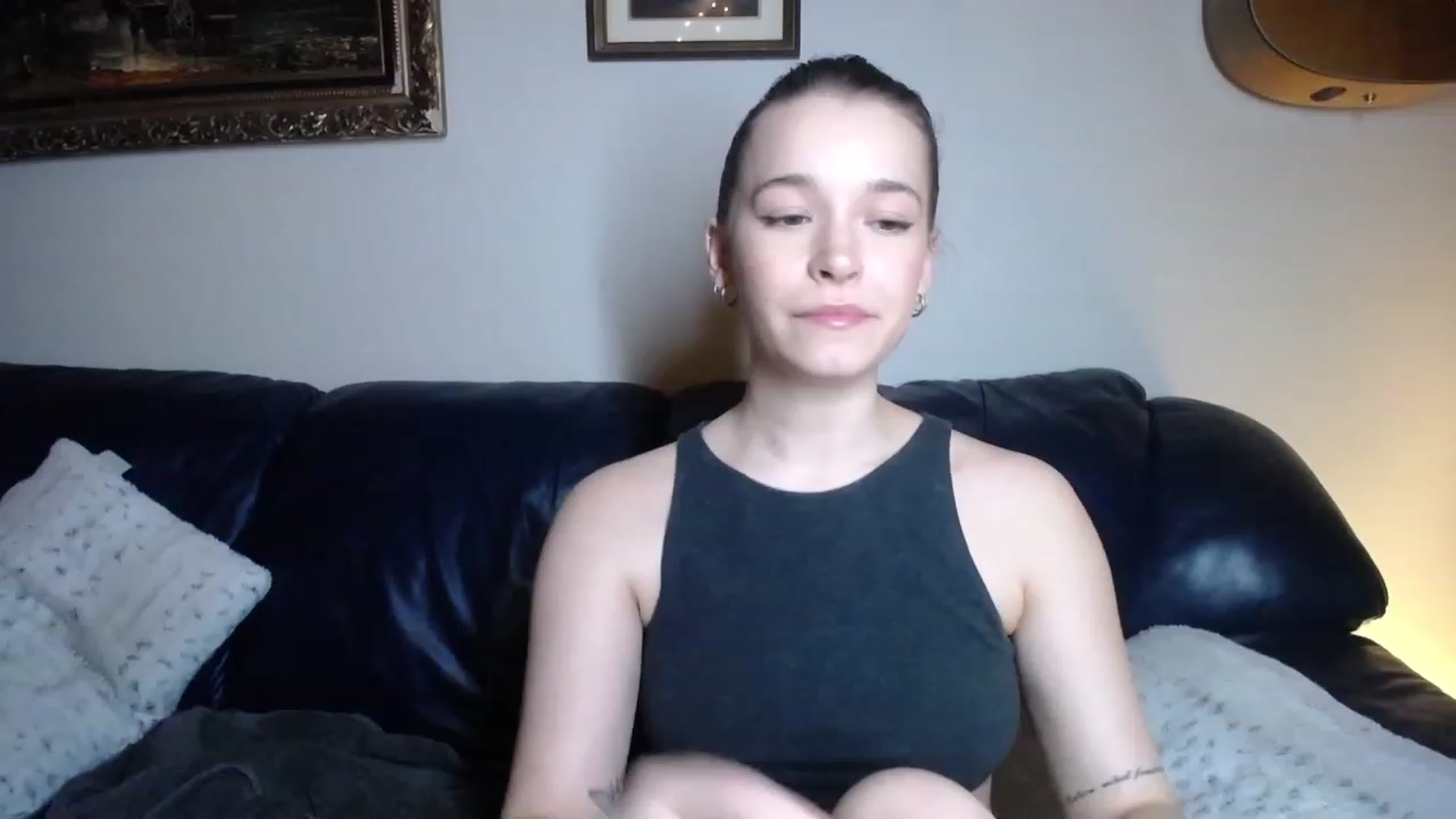 Gallery image thumbnail from BossBabyGirl's myfreecams stream on, 12/11/2022, 23:20 image 10 of 20