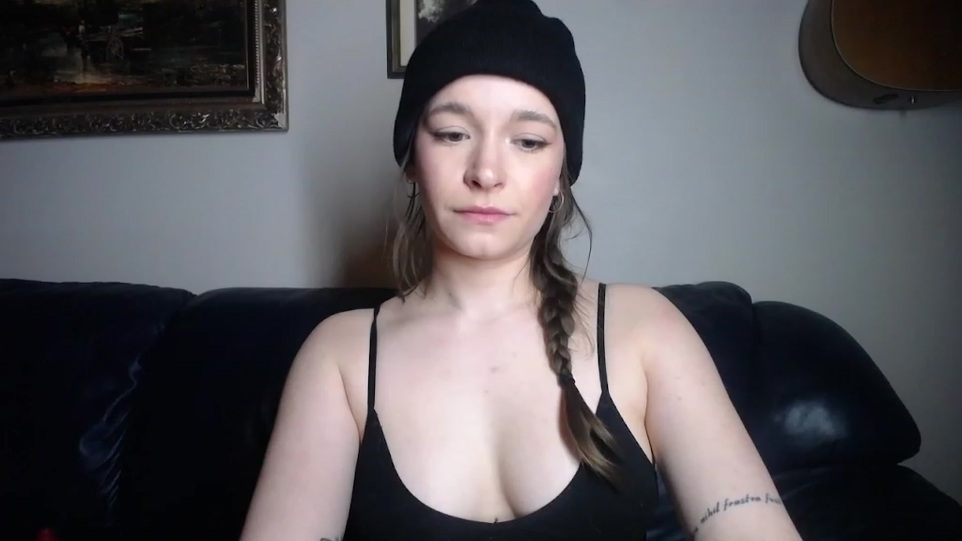 Gallery image thumbnail from BossBabyGirl's myfreecams stream on, 02/24/2023, 01:54 image 17 of 20