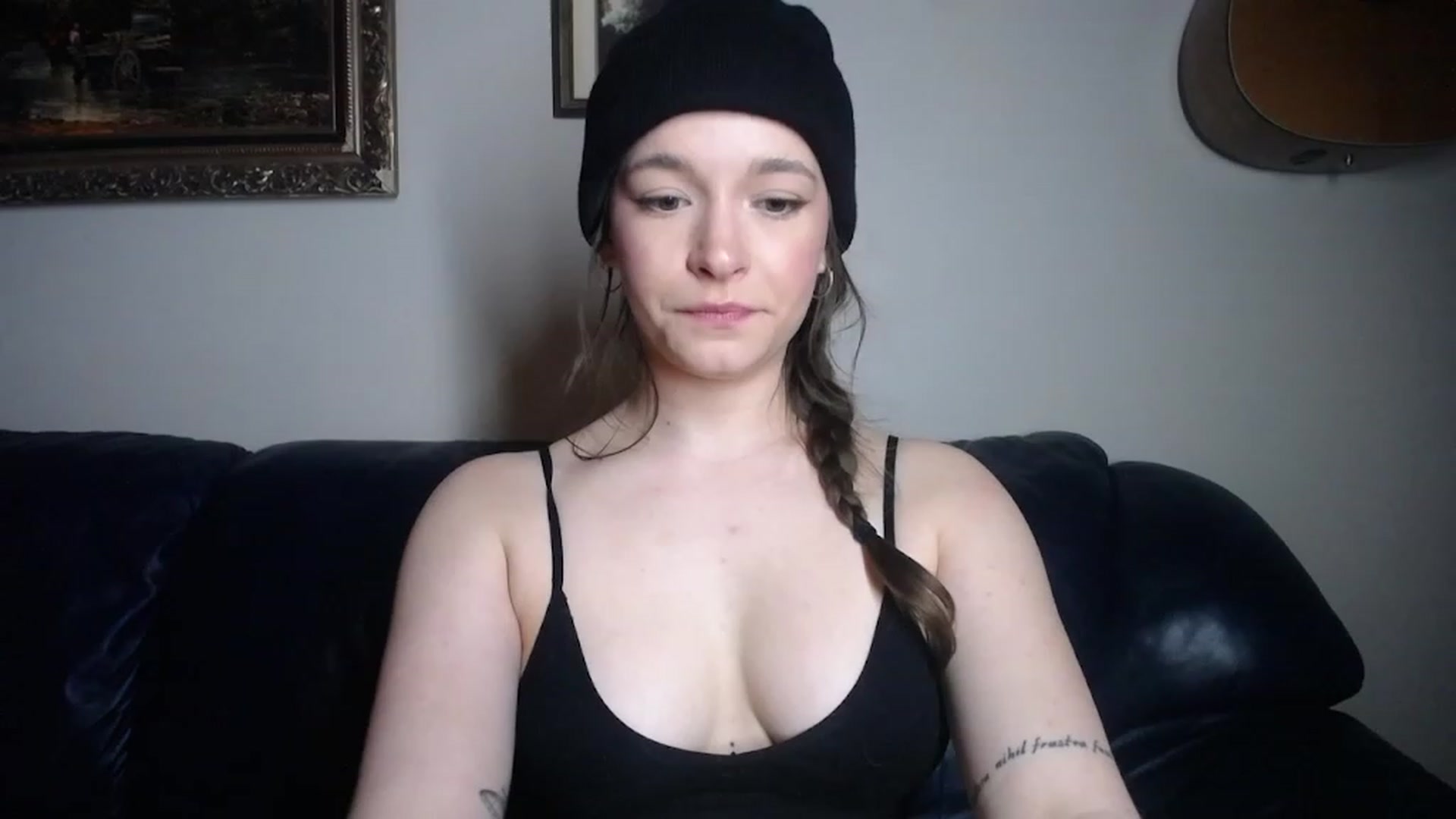 Gallery image thumbnail from BossBabyGirl's myfreecams stream on, 02/24/2023, 01:54 image 18 of 20