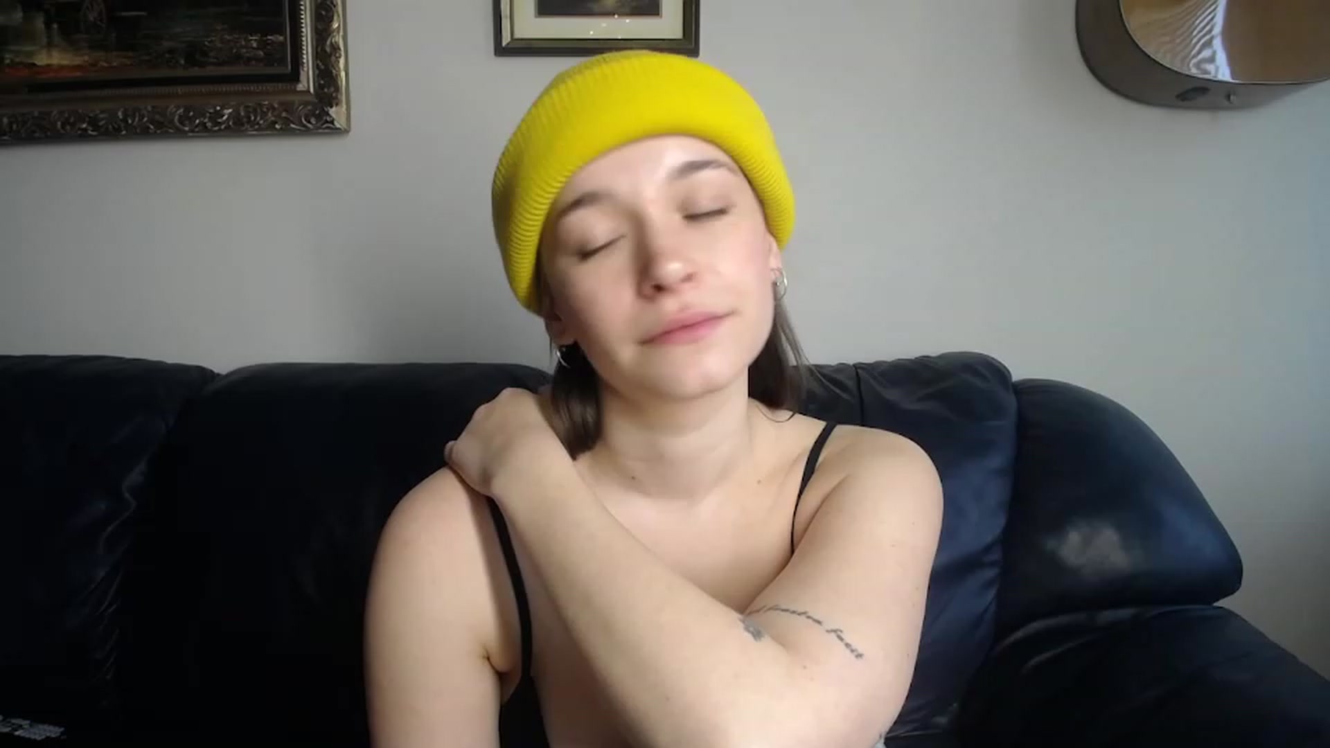 Gallery image thumbnail from BossBabyGirl's myfreecams stream on, 02/25/2023, 20:01 image 8 of 20